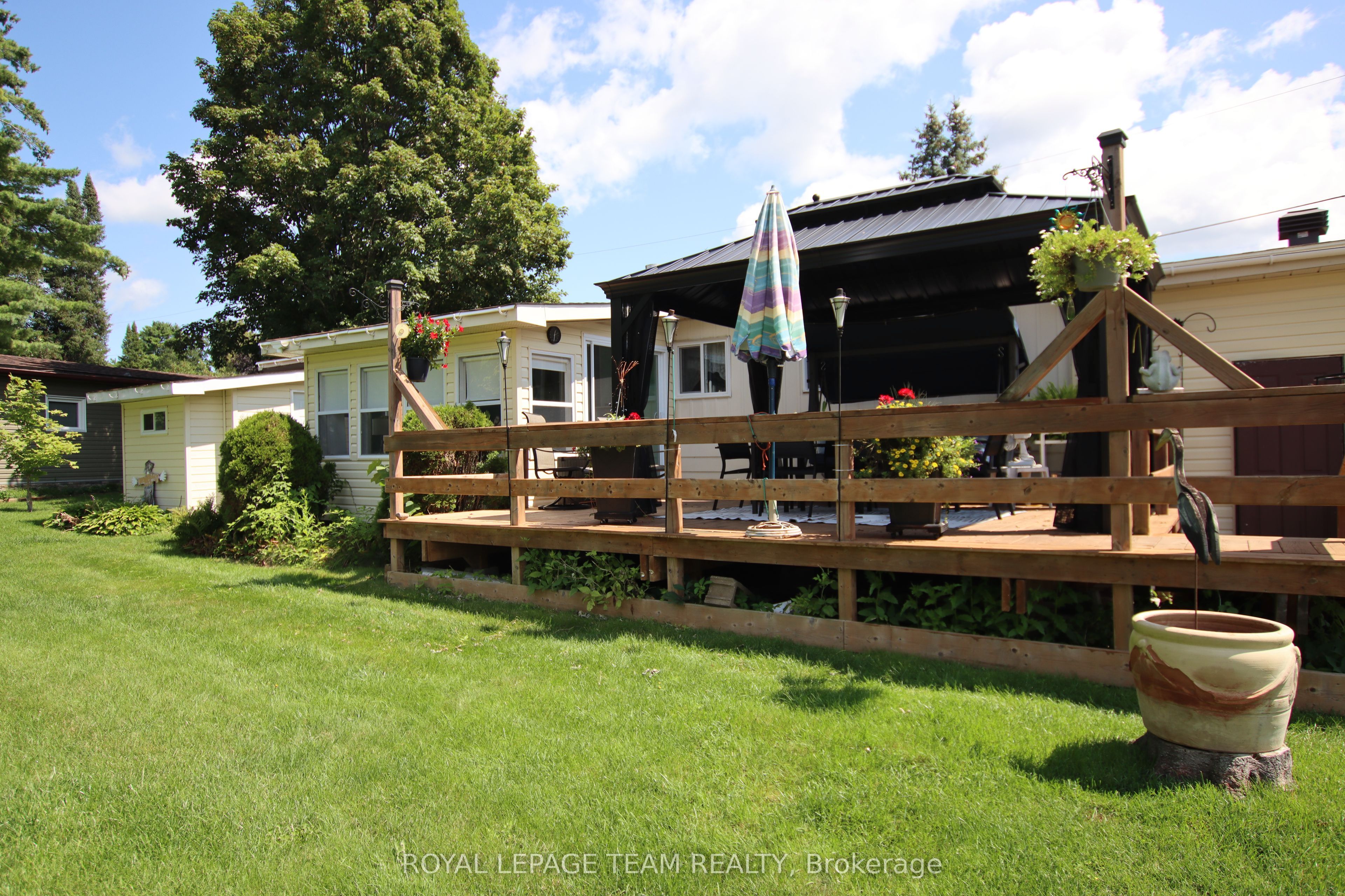7 Woodside Lane Property Photo 6