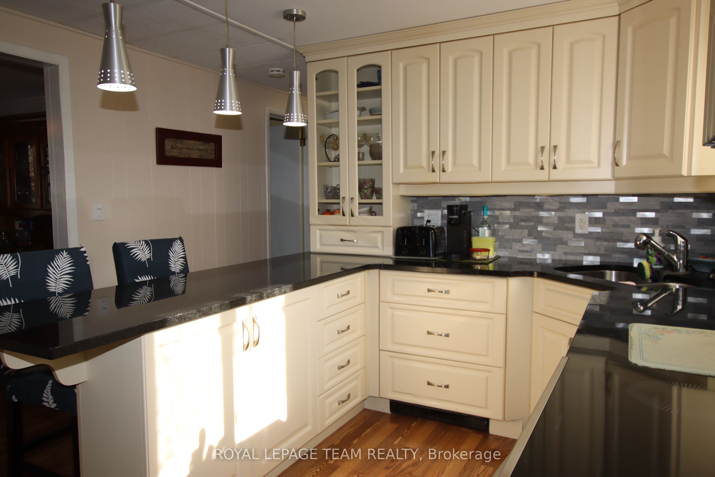7 Woodside Lane Property Photo 10