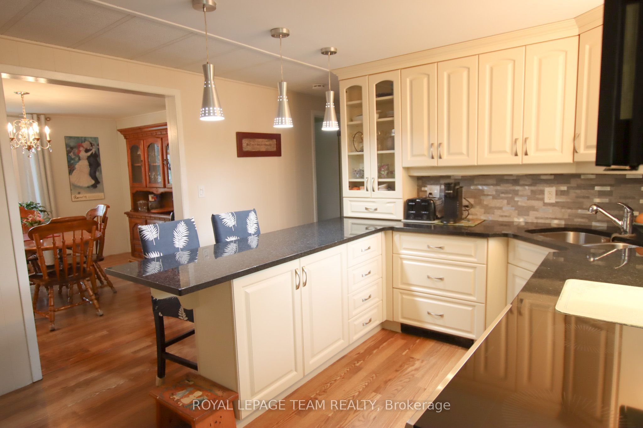 7 Woodside Lane Property Photo 15