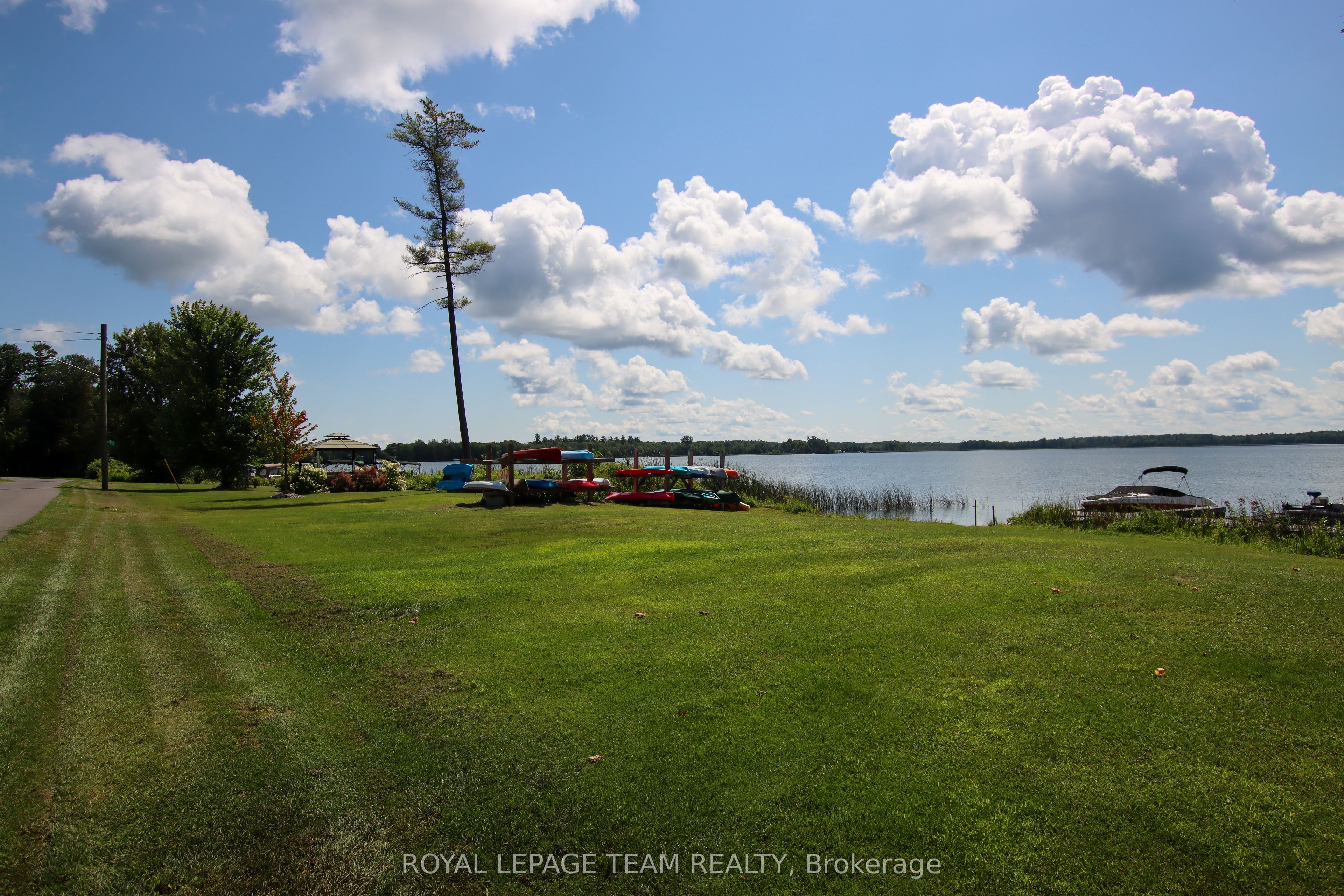 7 Woodside Lane Property Photo 39
