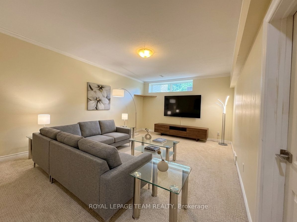 31 Rastila Crescent Property Photo 16