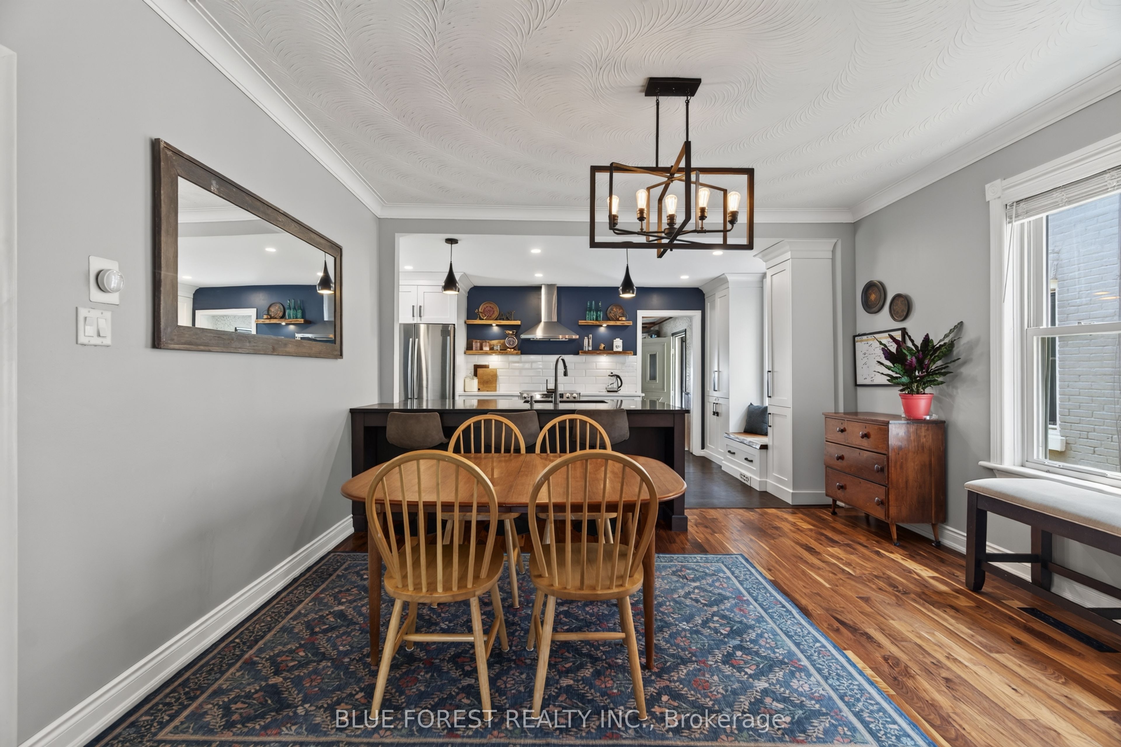 95 Tecumseh Avenue E Property Photo 11