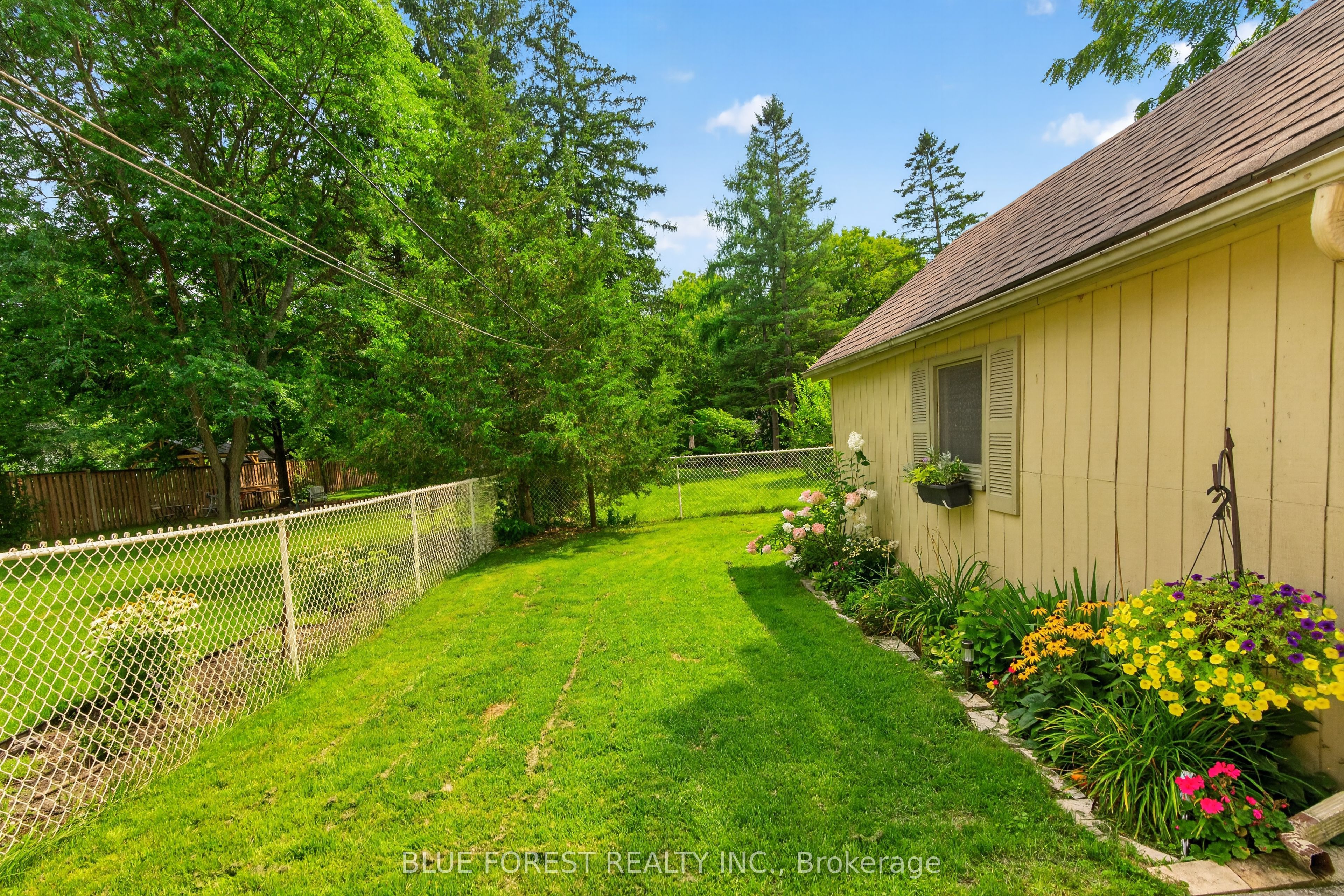 95 Tecumseh Avenue E Property Photo 30