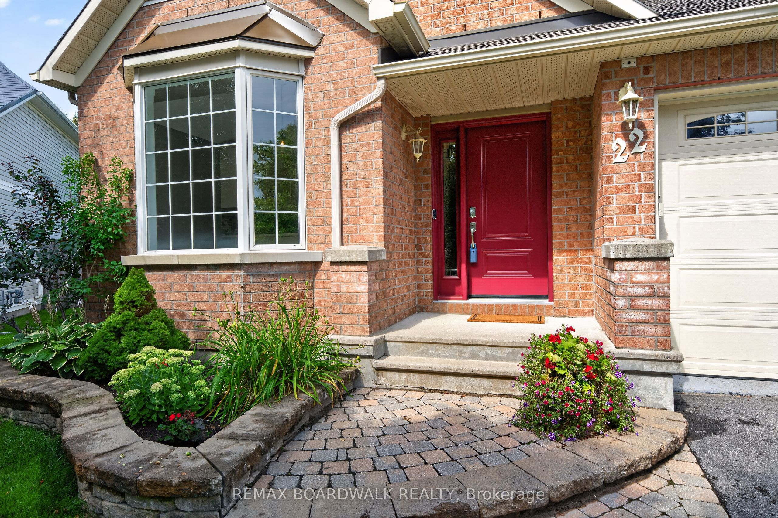 22 Burnstead Crescent Property Photo 2