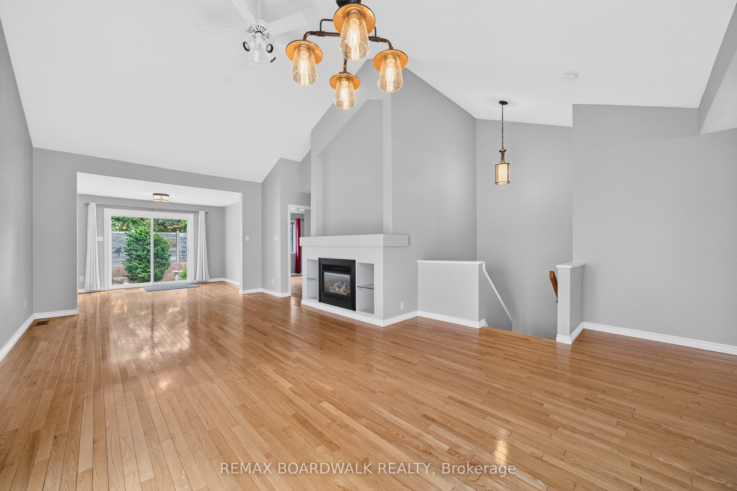 22 Burnstead Crescent Property Photo 5
