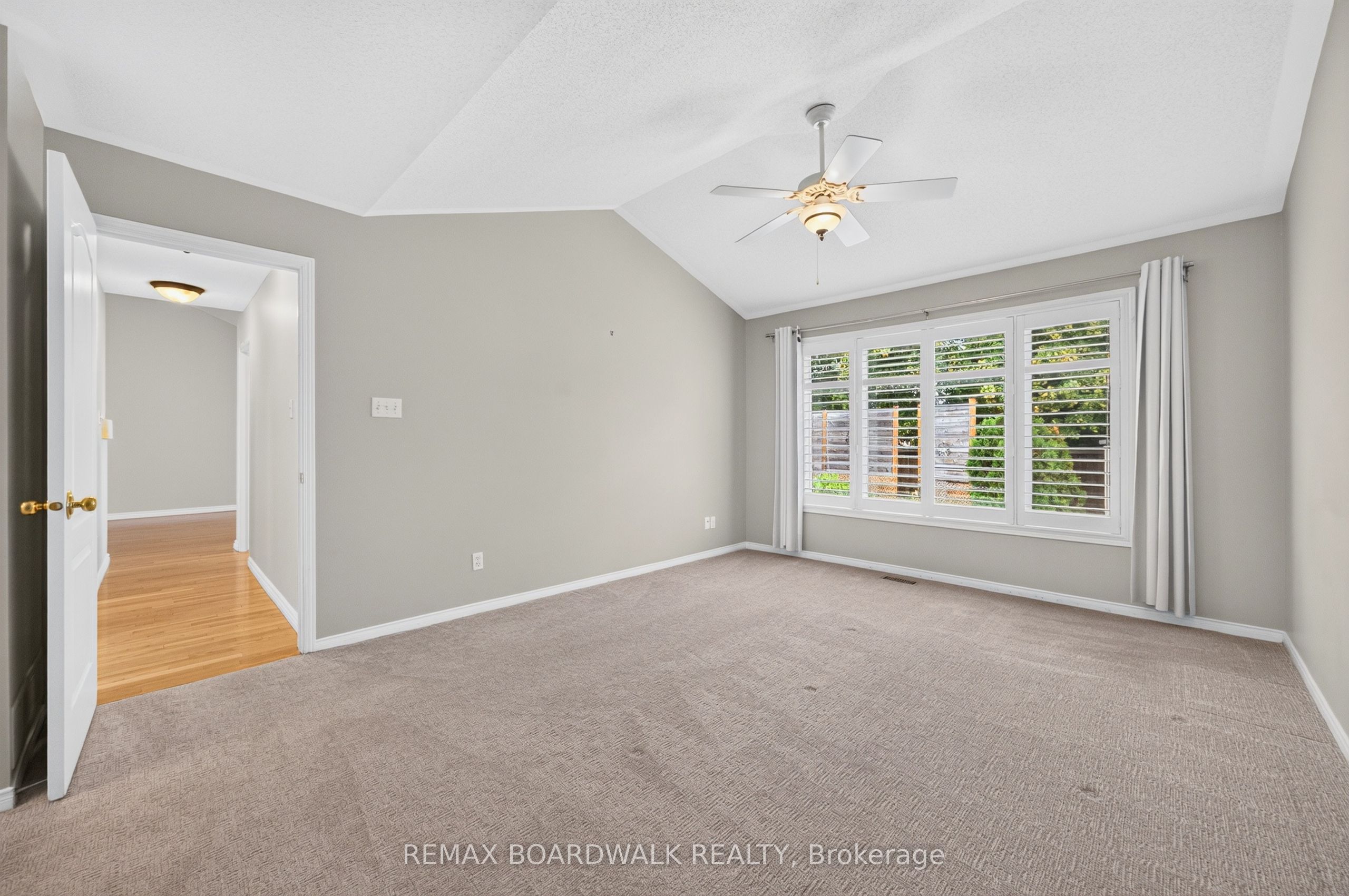 22 Burnstead Crescent Property Photo 15