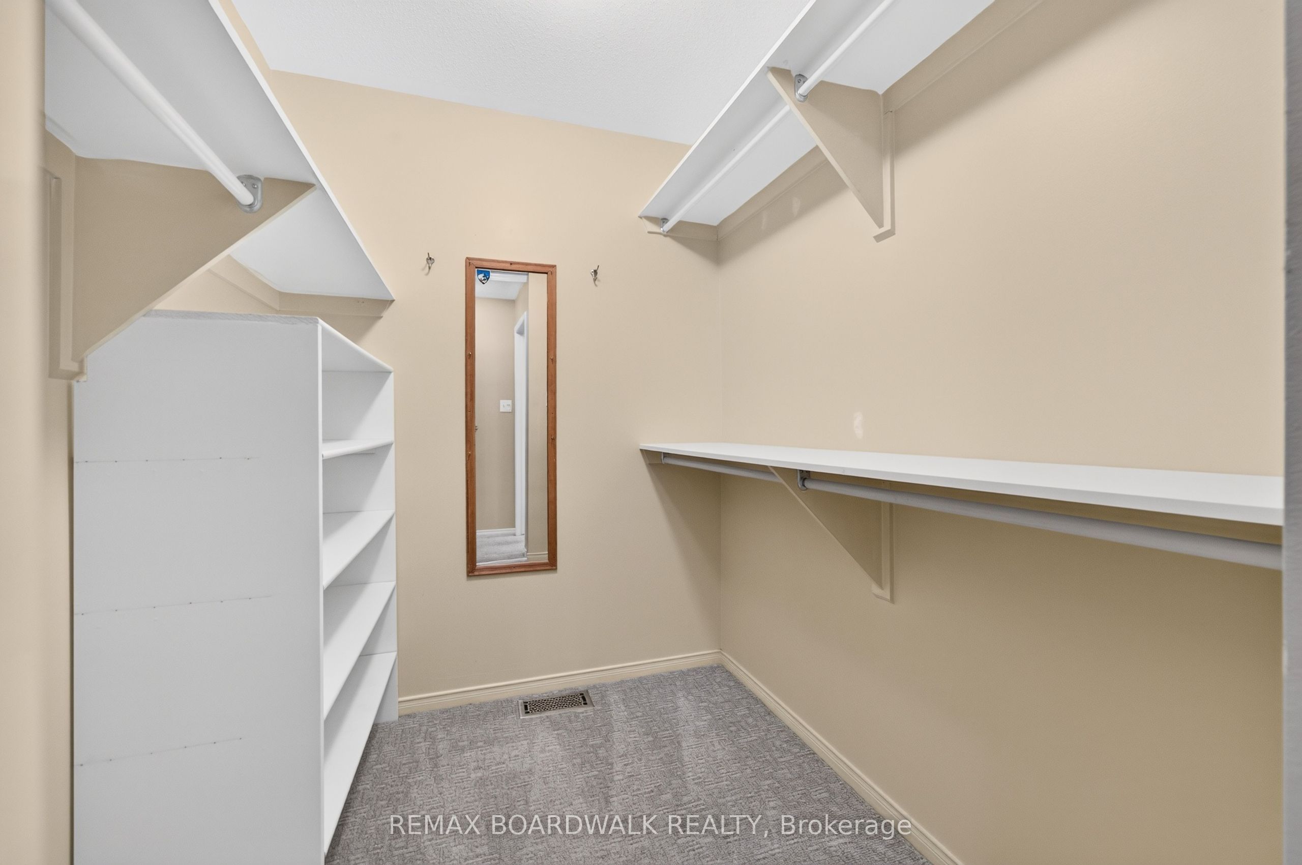 22 Burnstead Crescent Property Photo 17