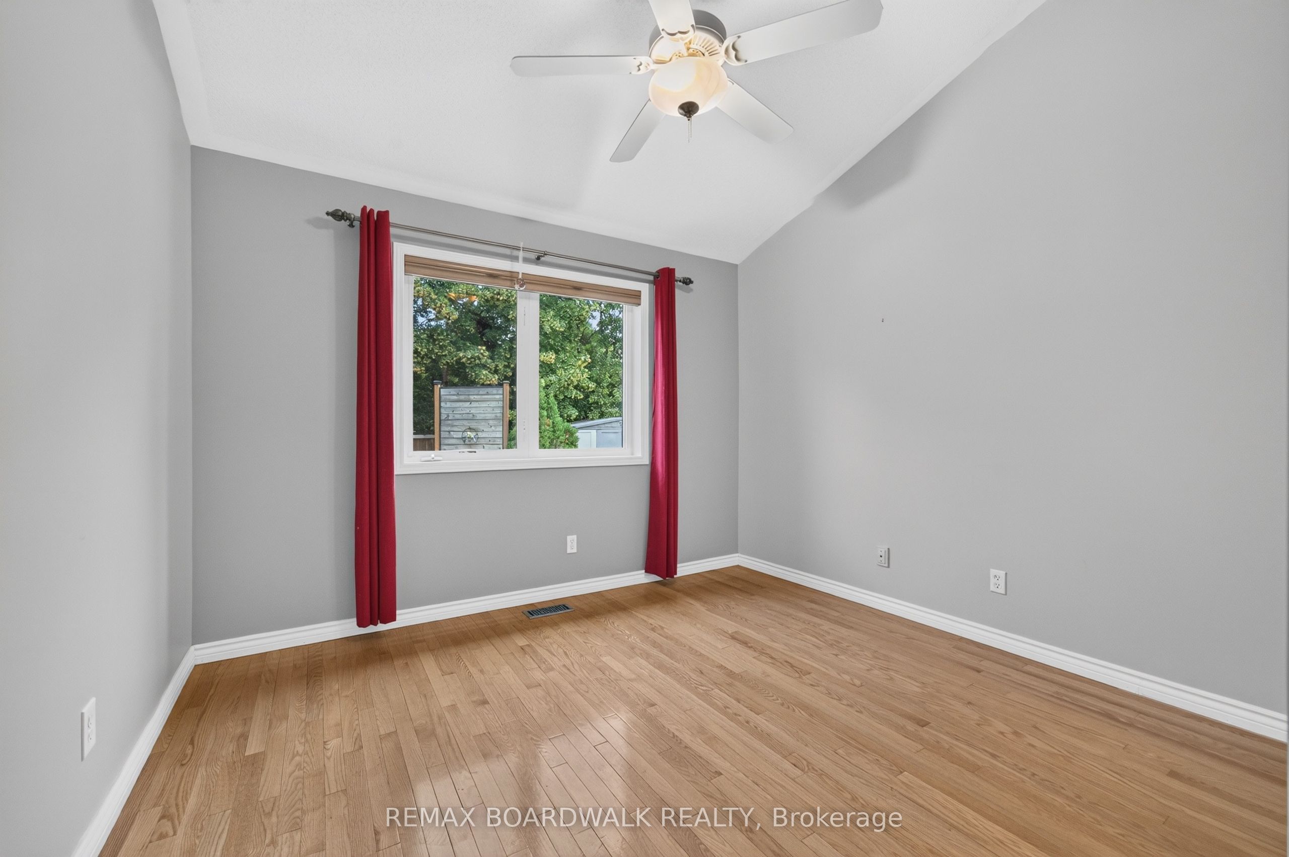 22 Burnstead Crescent Property Photo 20