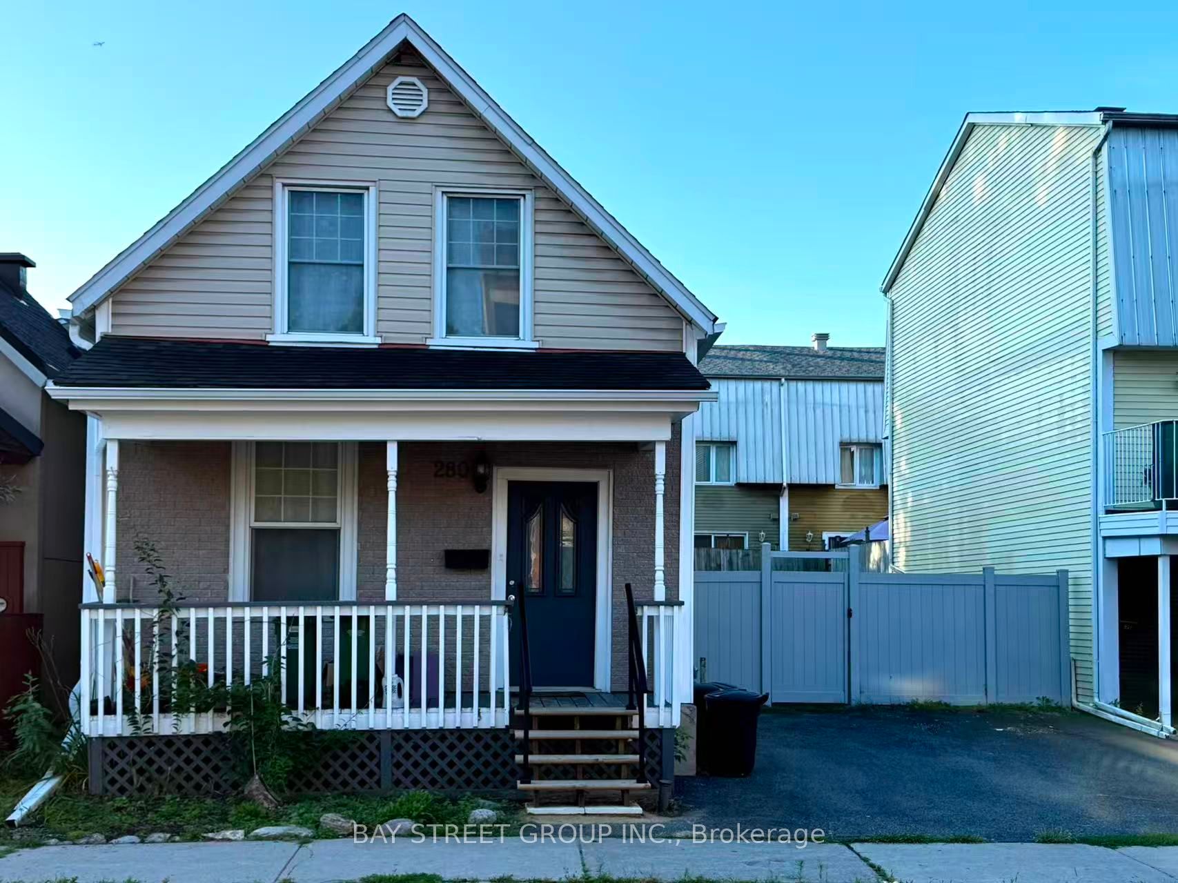 280 St Andrew Street Property Photo 2