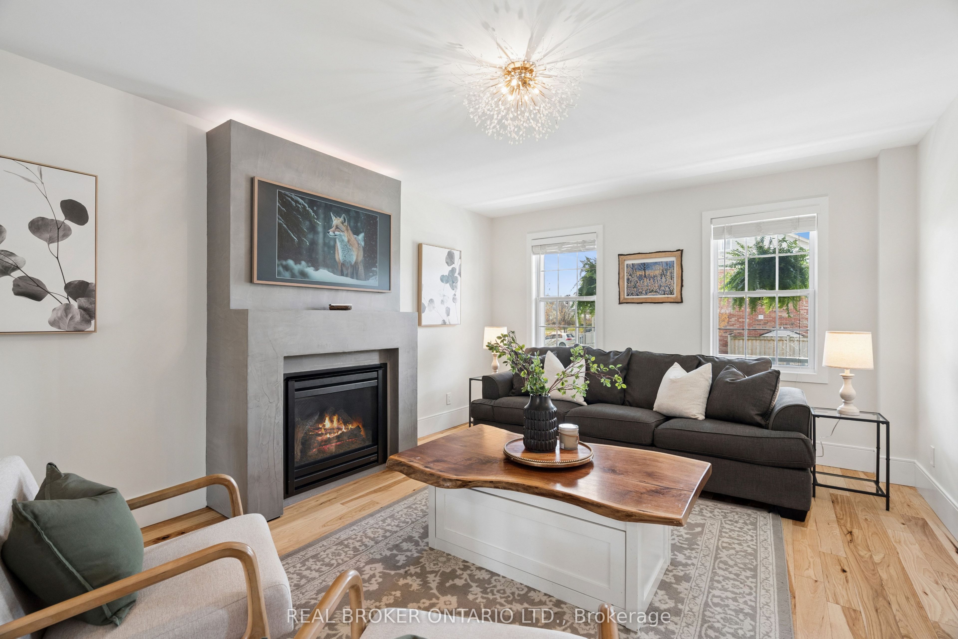 168 Hampson Crescent Property Photo 9