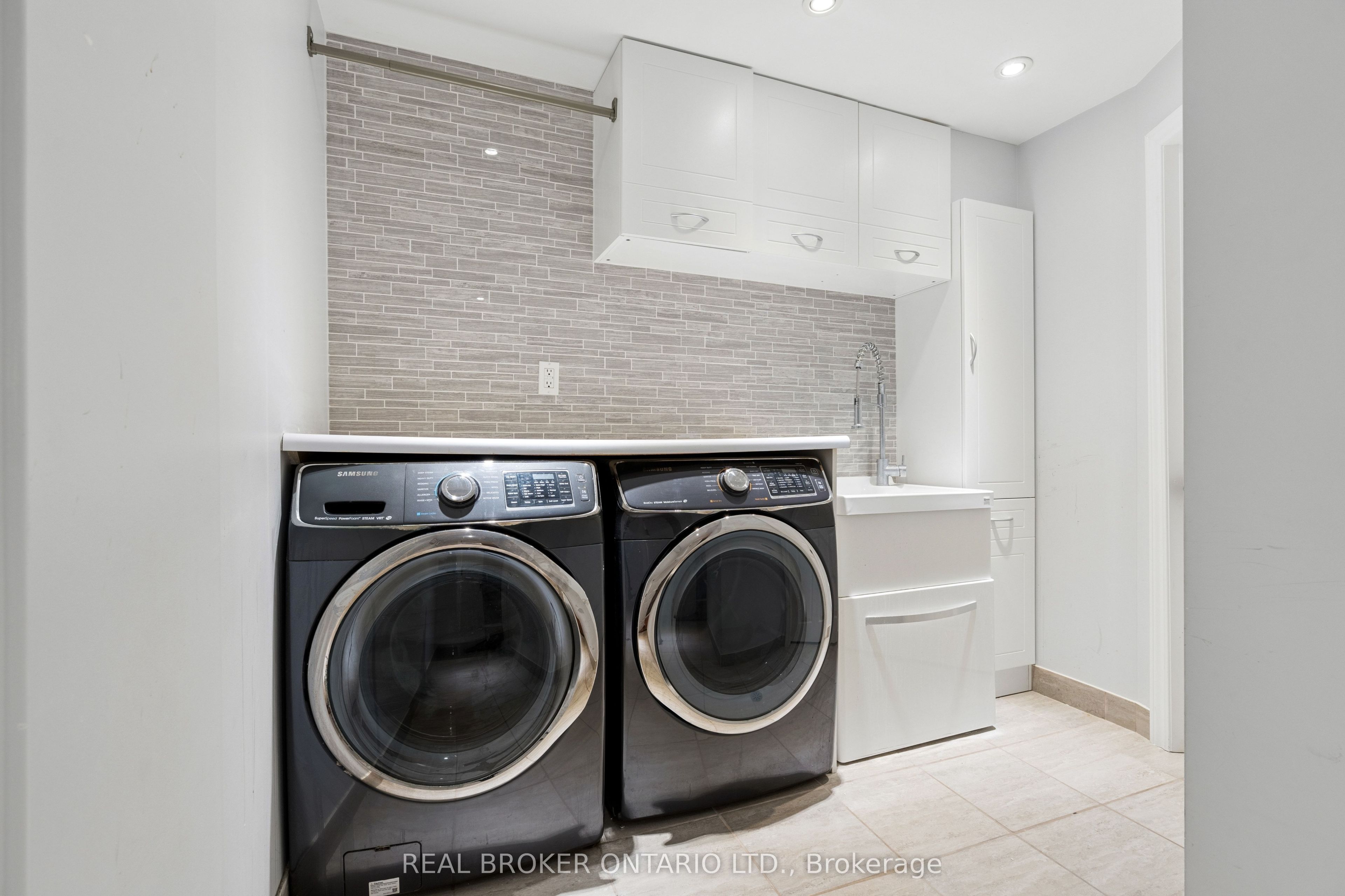 168 Hampson Crescent Property Photo 31