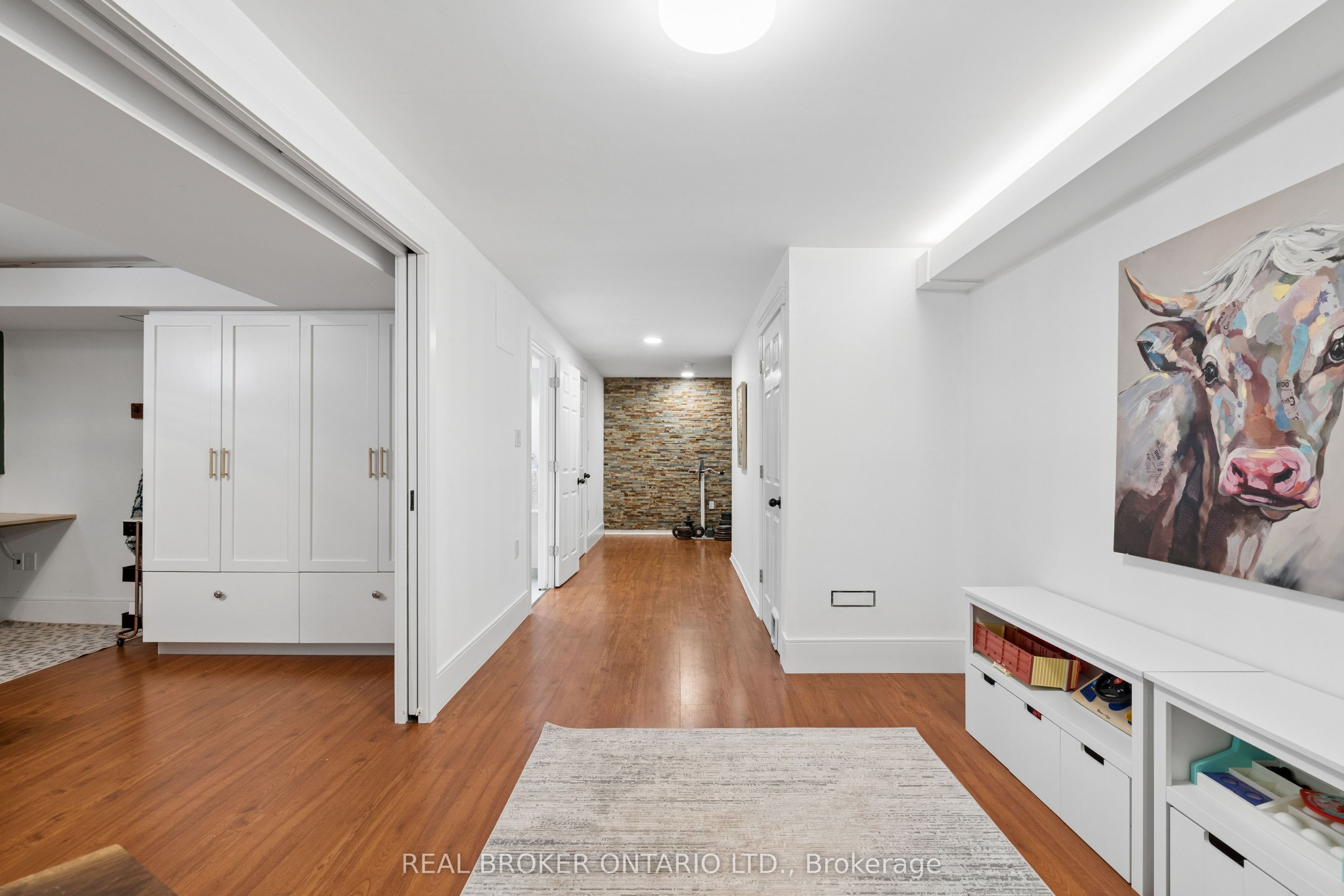 168 Hampson Crescent Property Photo 34