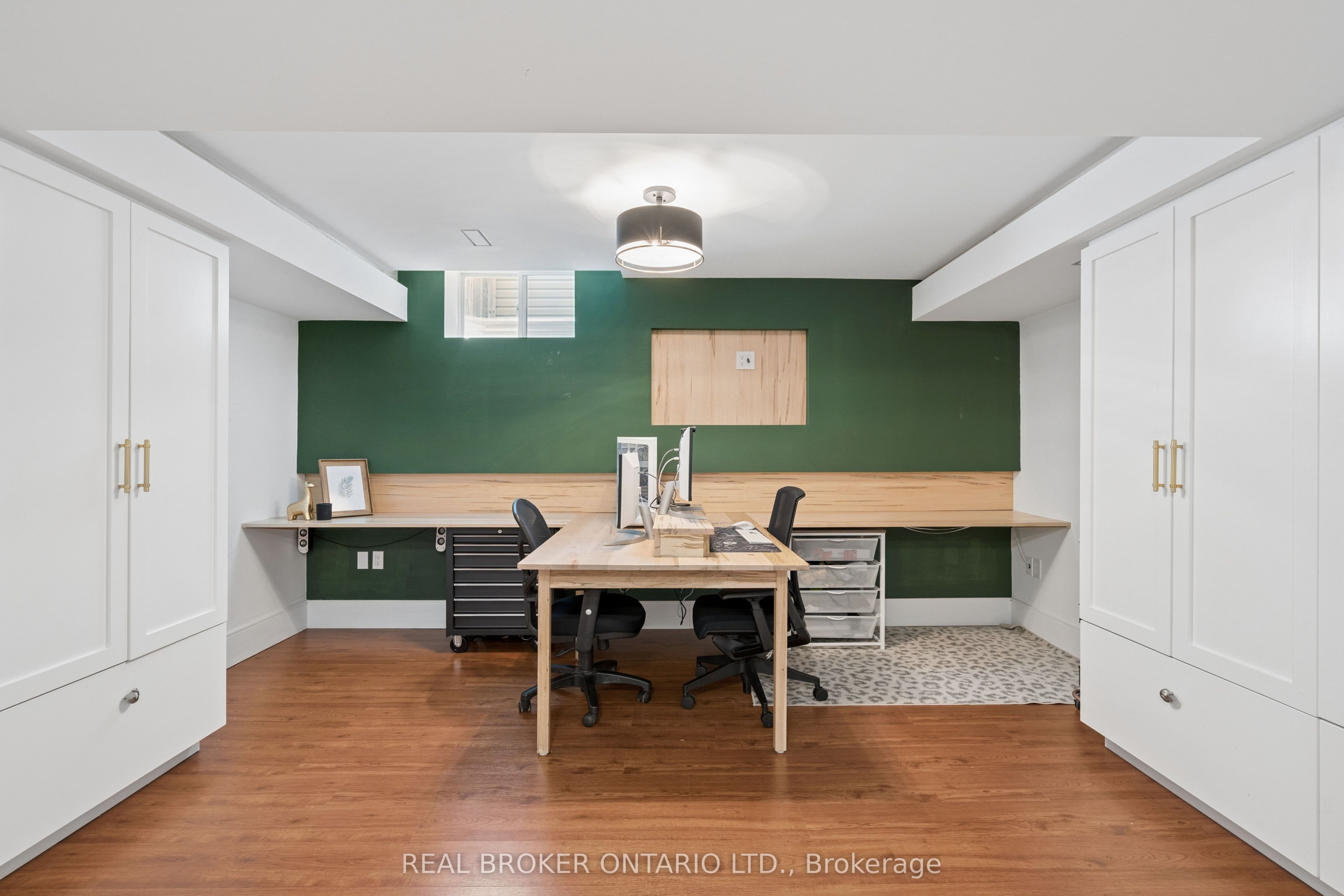168 Hampson Crescent Property Photo 35