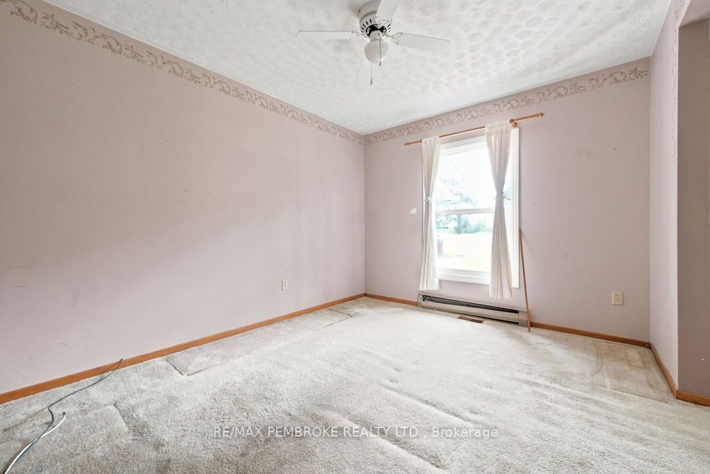 20 Meadowbrook Drive Property Photo 3