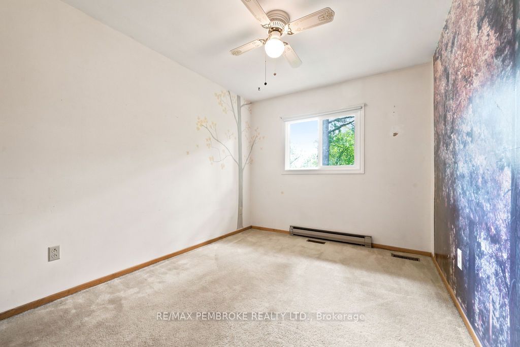 20 Meadowbrook Drive Property Photo 8