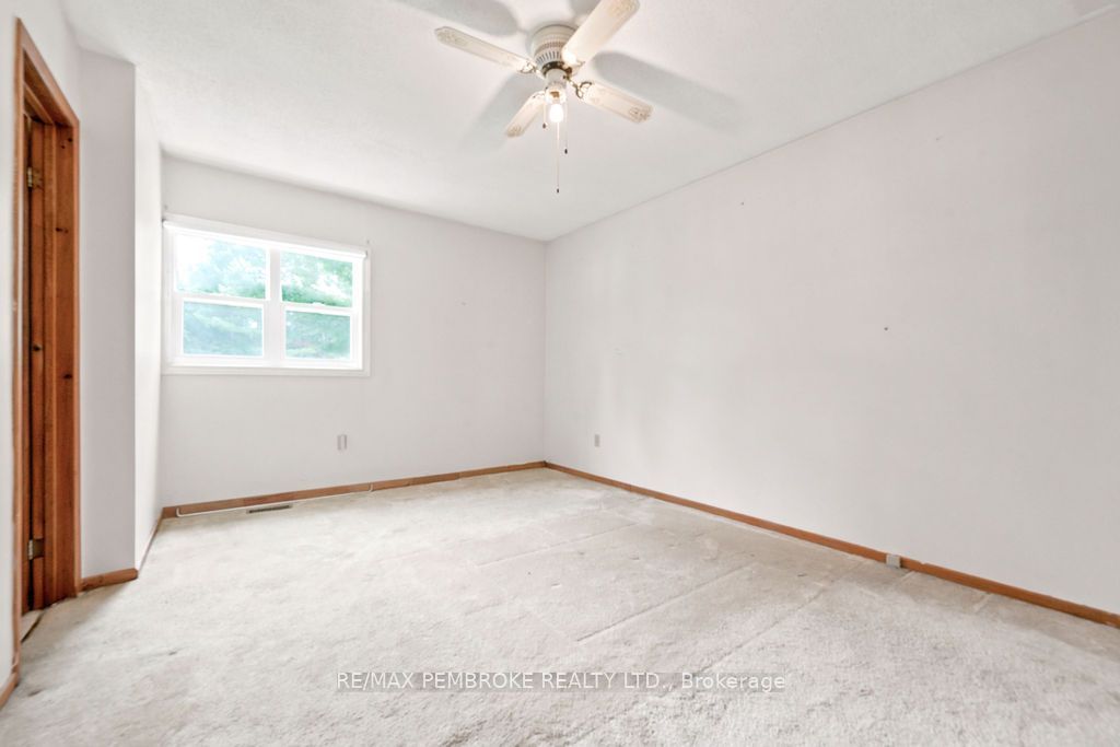 20 Meadowbrook Drive Property Photo 9