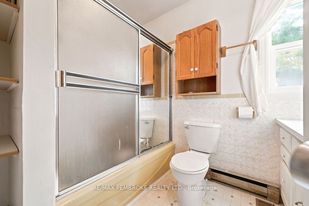 20 Meadowbrook Drive Property Photo 11
