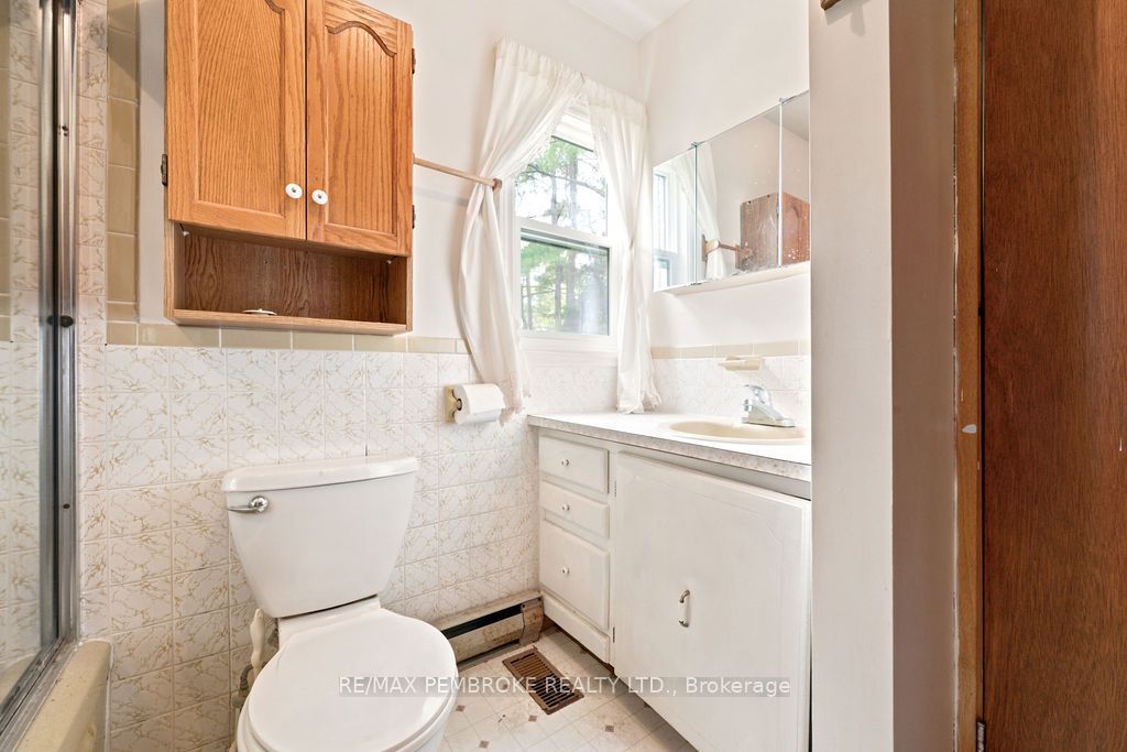 20 Meadowbrook Drive Property Photo 12