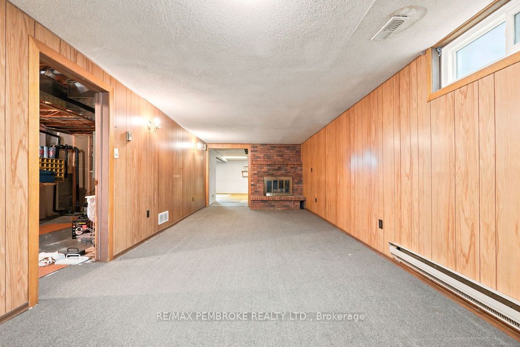 20 Meadowbrook Drive Property Photo 27