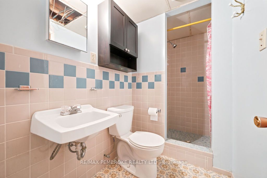 20 Meadowbrook Drive Property Photo 29