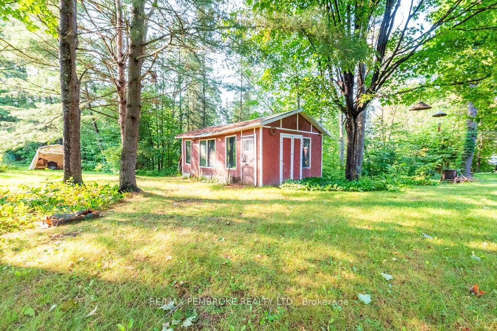 20 Meadowbrook Drive Property Photo 35