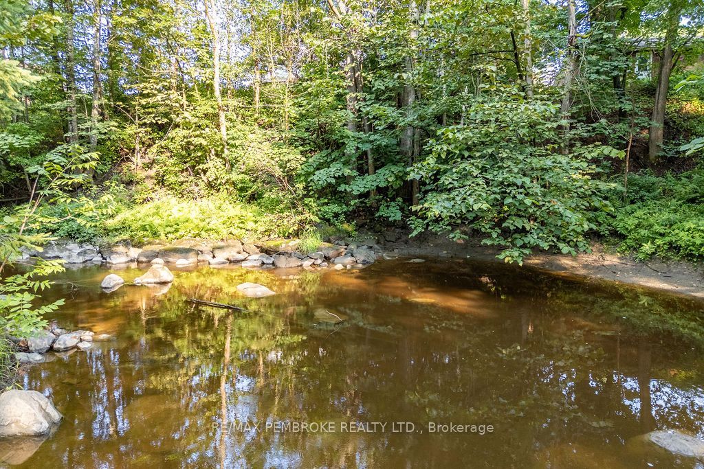 20 Meadowbrook Drive Property Photo 48
