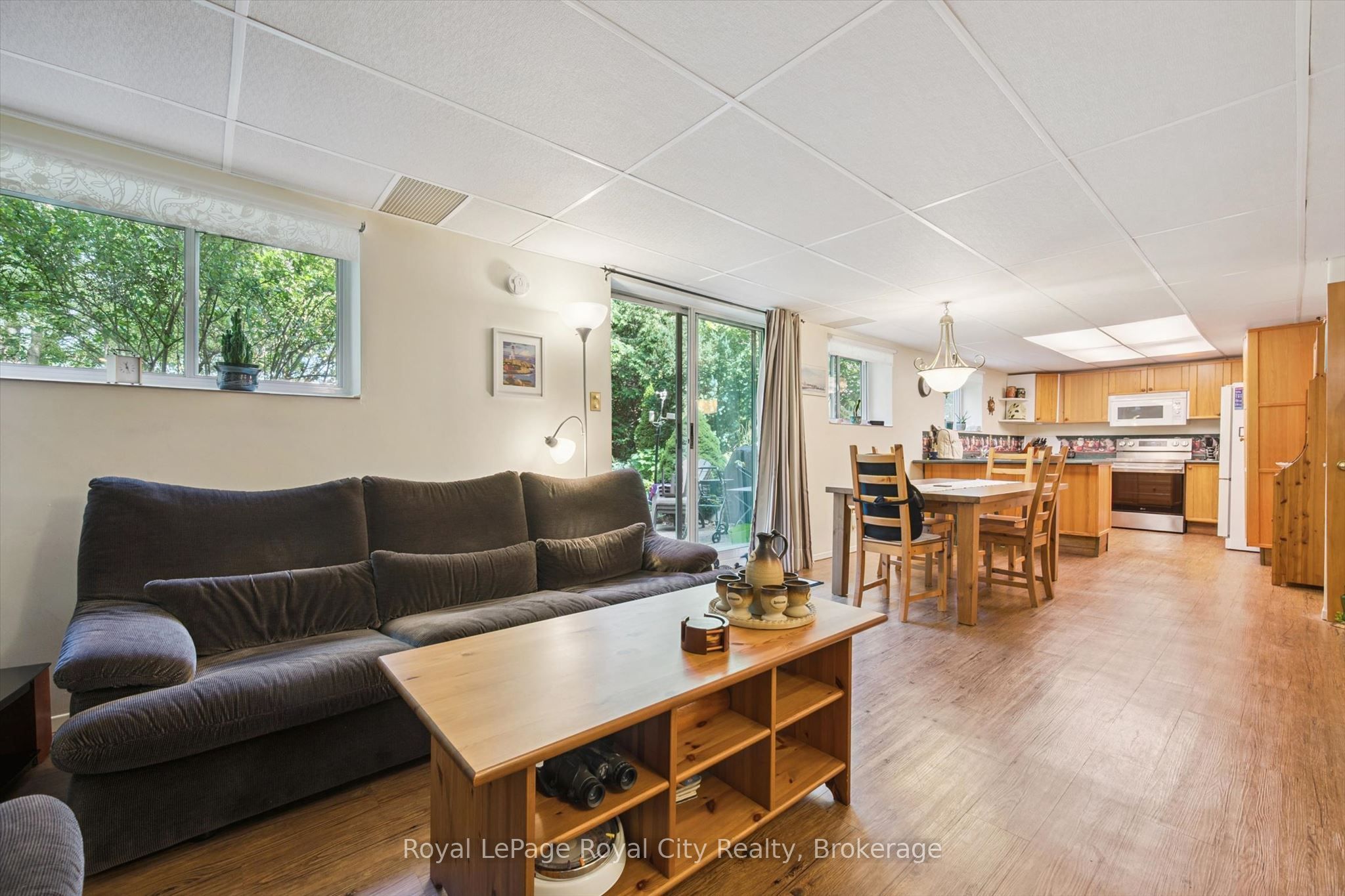 34 Pondview Crescent Property Photo 20
