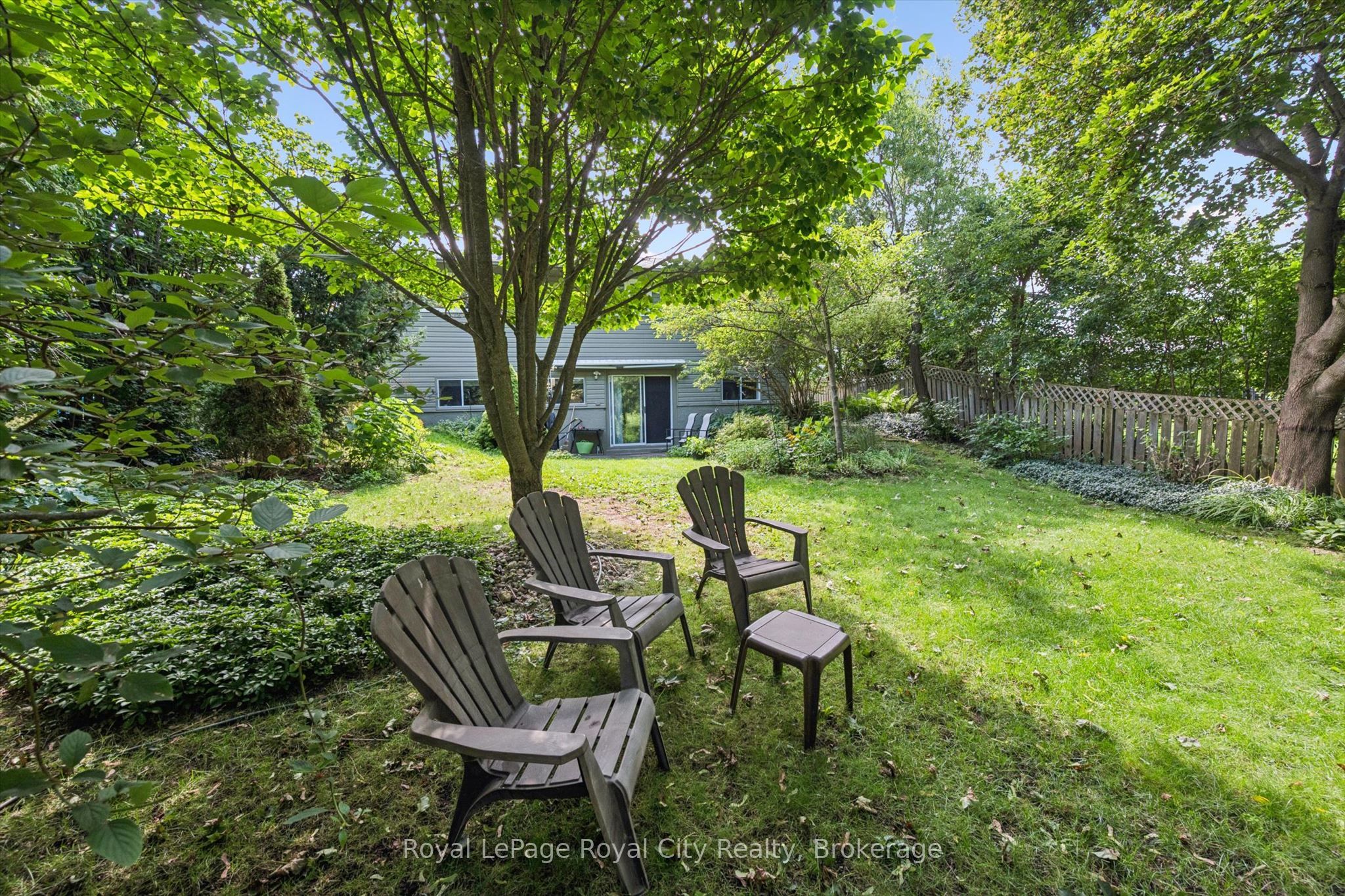 34 Pondview Crescent Property Photo 26