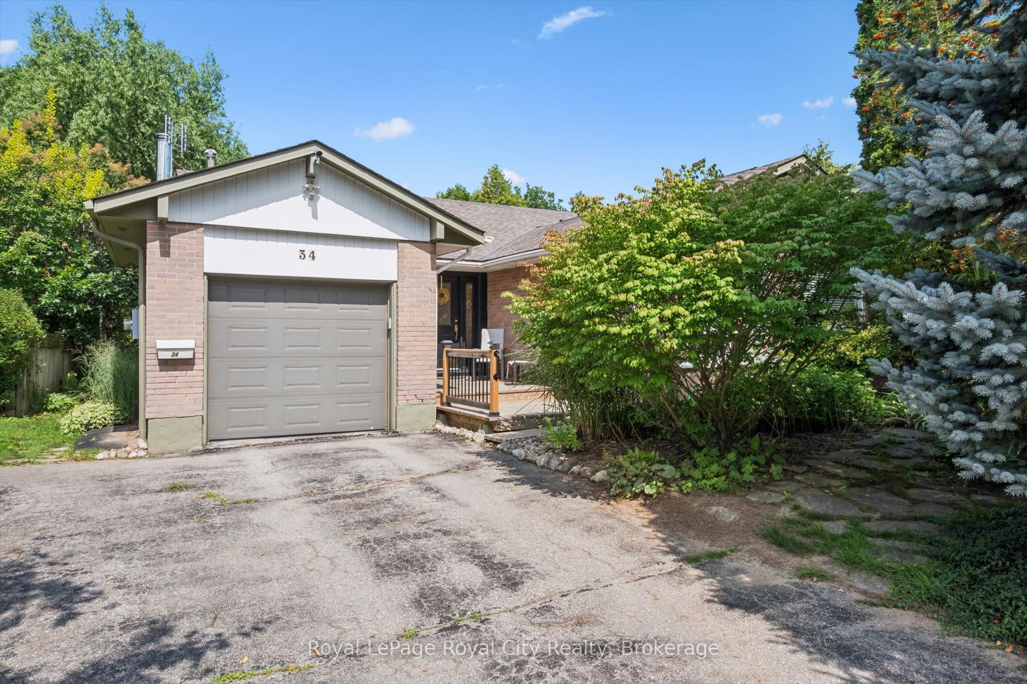 34 Pondview Crescent Property Photo 28