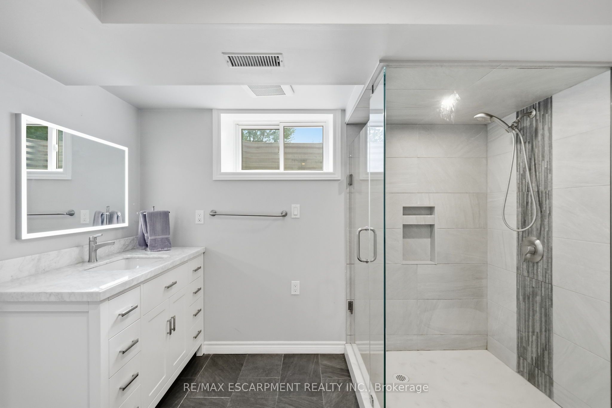 9784 Goodale Road Property Photo 29