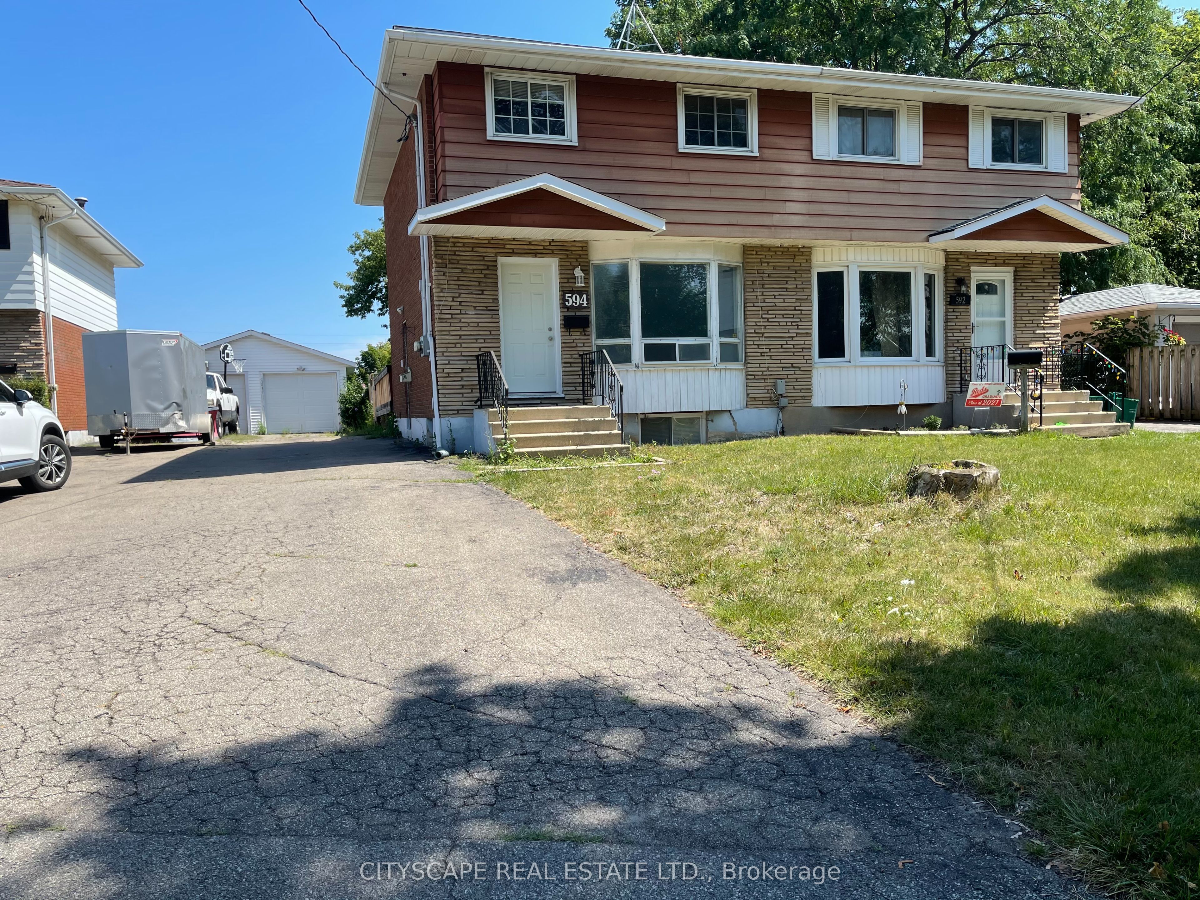 594 Bunting Road Property Photo 1