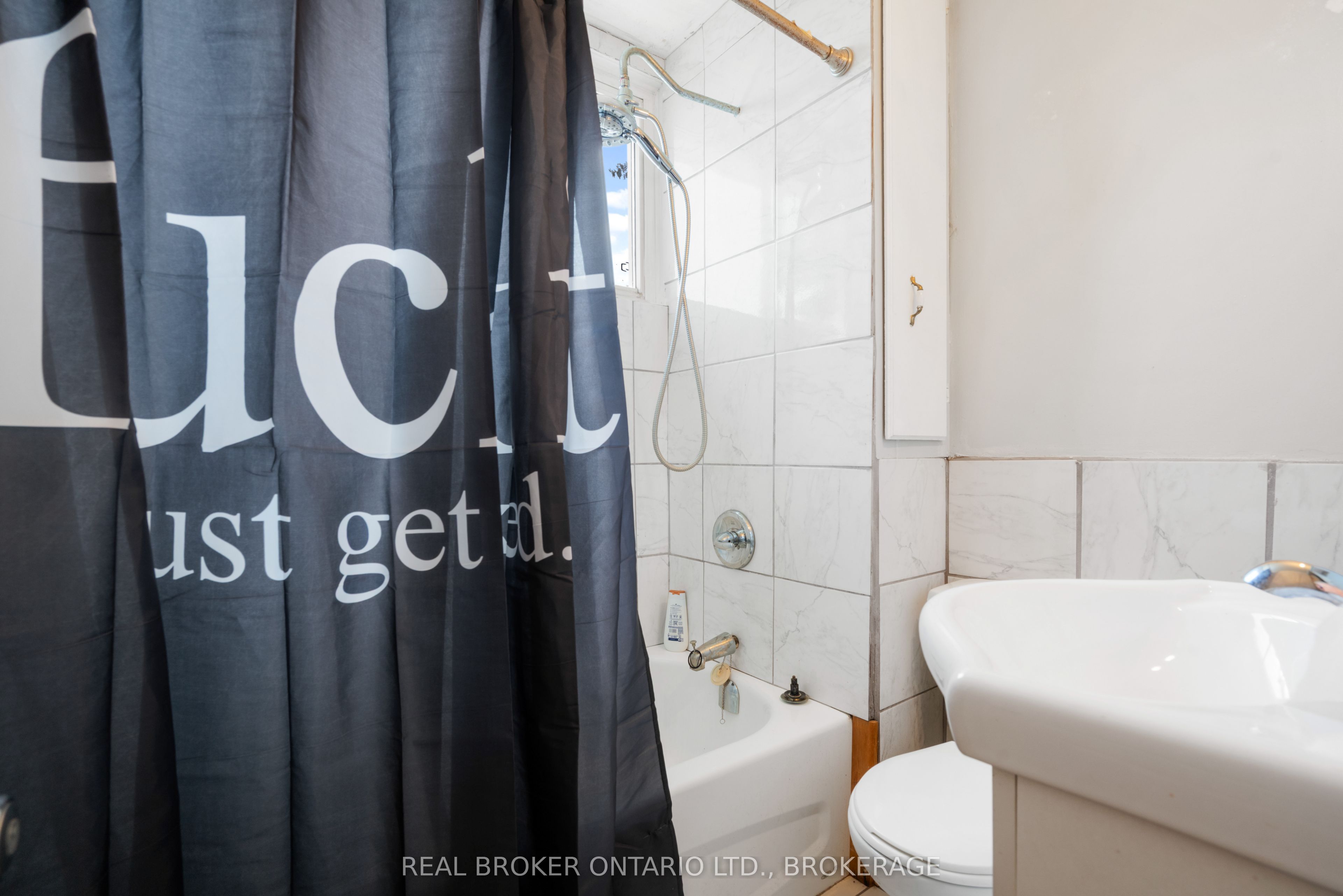 15631 Manning Road Property Photo 13