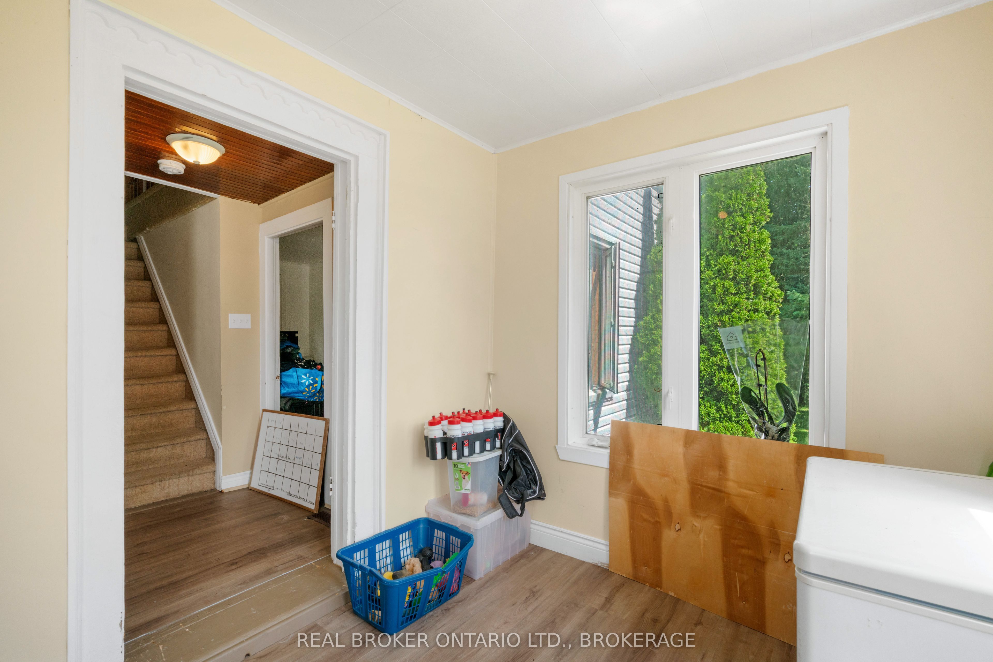 15631 Manning Road Property Photo 14