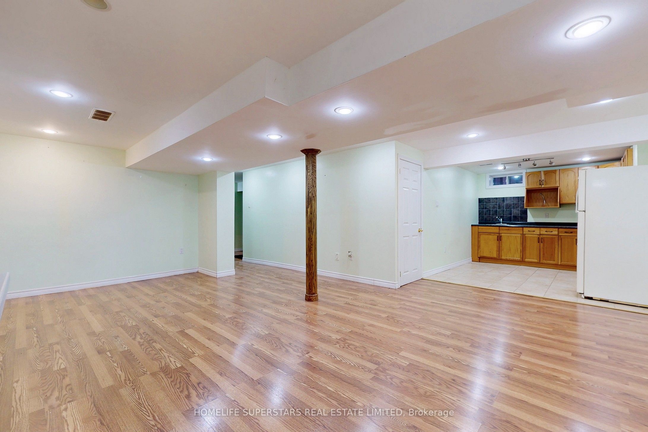 32 Holkham Avenue Property Photo 27