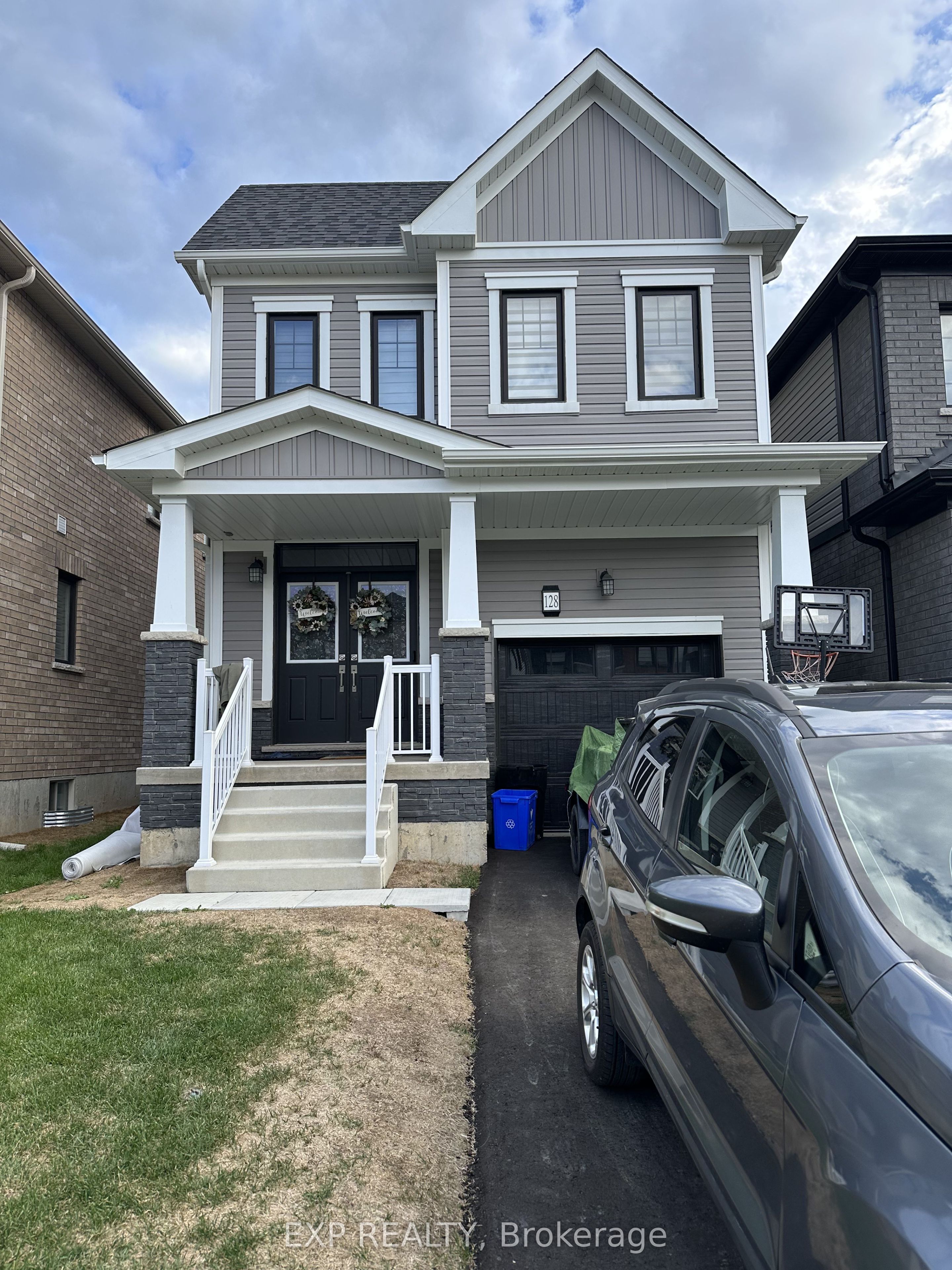 128 Lilac Circle Property Photo 1