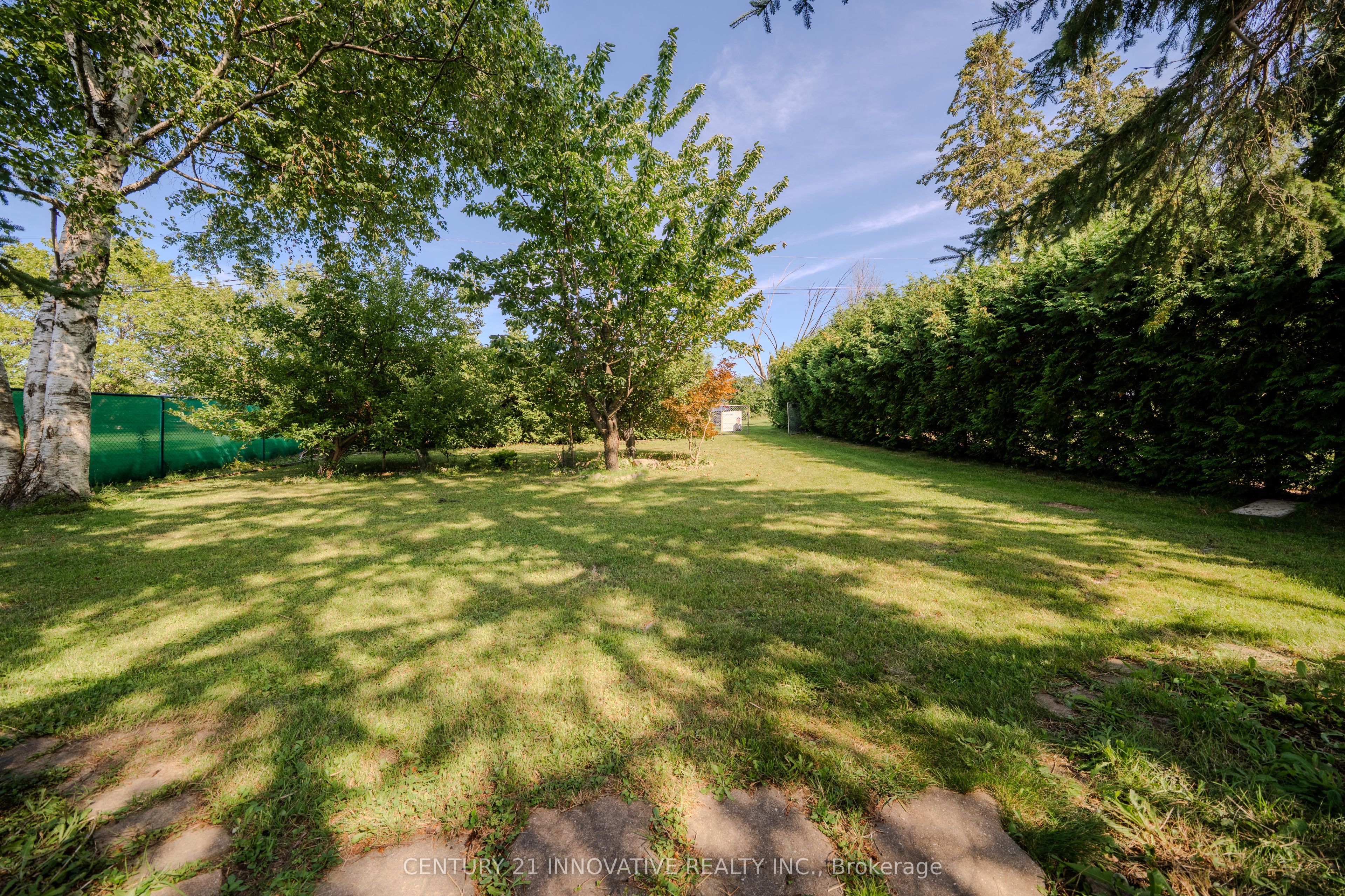 73 Loon Street Property Photo 34