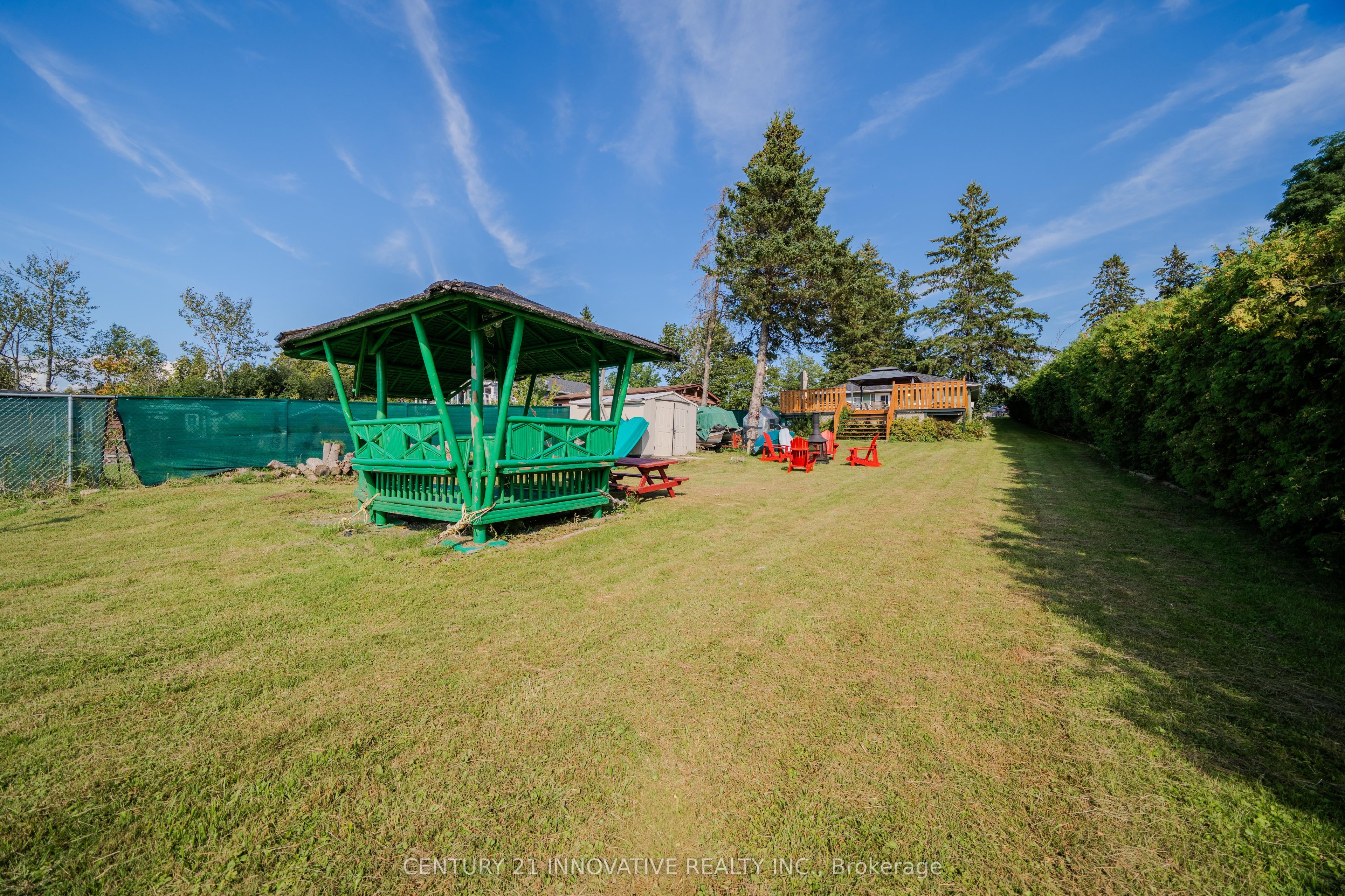 73 Loon Street Property Photo 44
