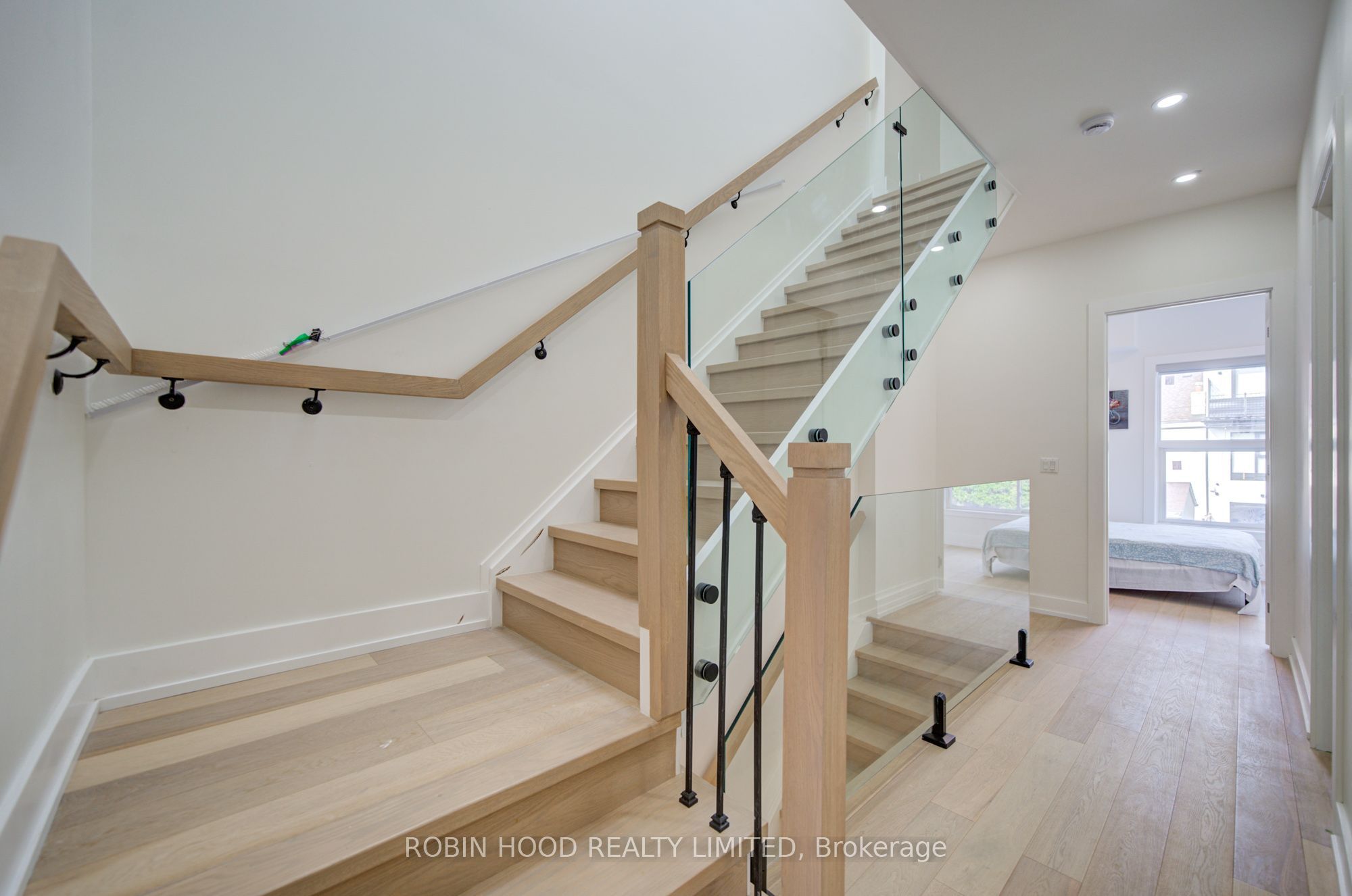 124 Robert Street Property Photo 10