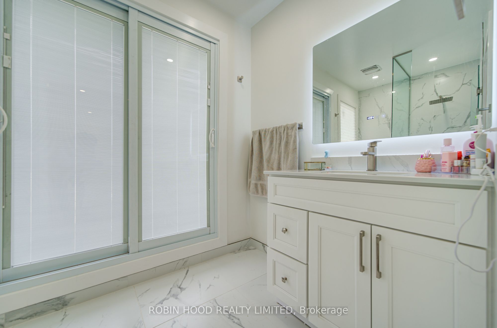 124 Robert Street Property Photo 18