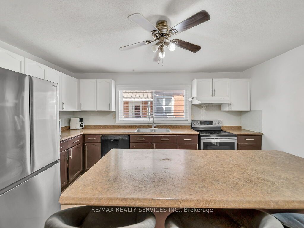 65 Moore Street Property Photo 27