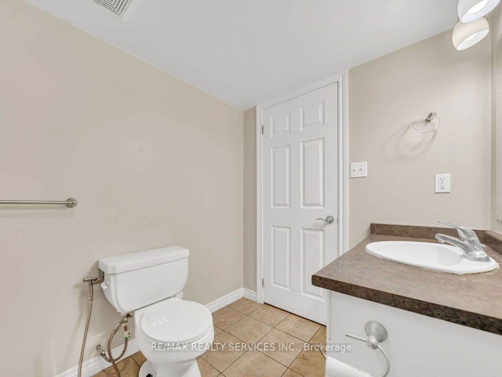65 Moore Street Property Photo 43