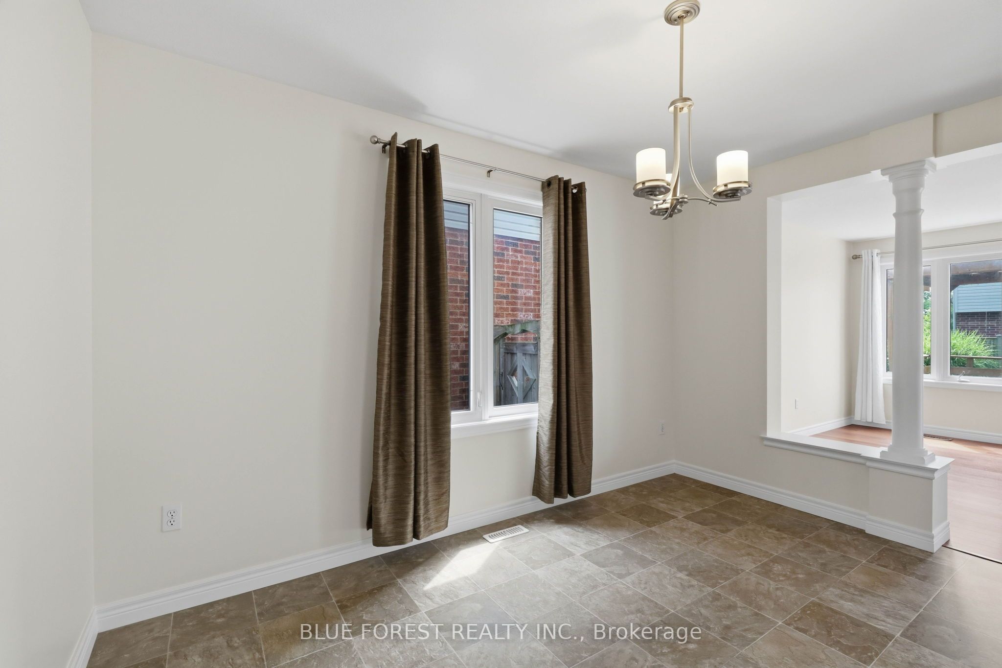 1888 Stackhouse Crescent Property Photo 7