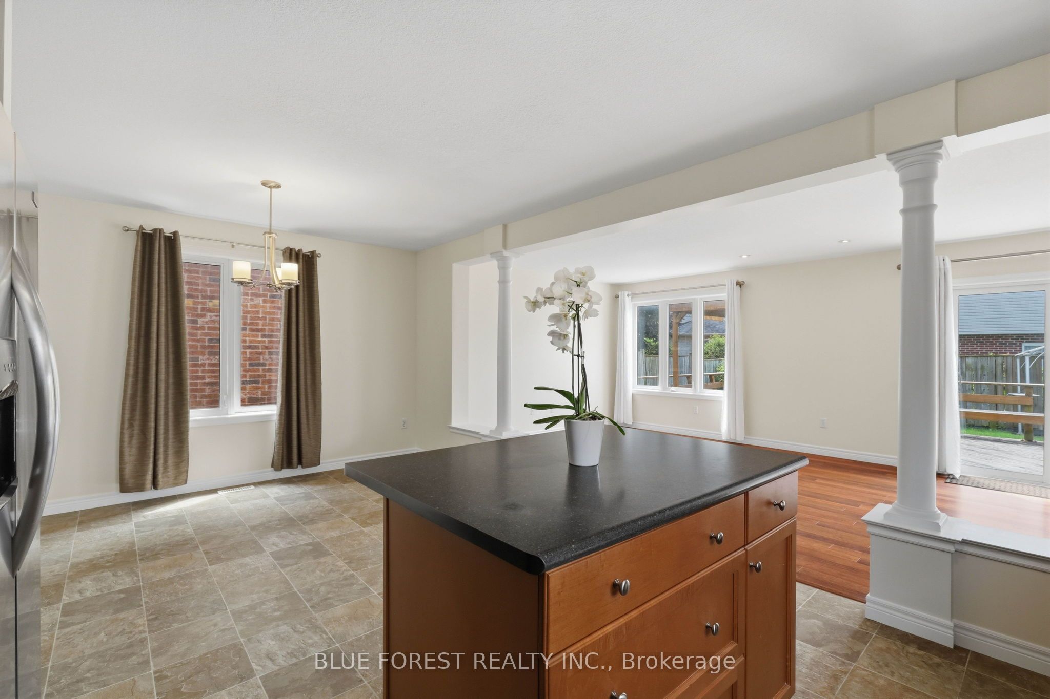 1888 Stackhouse Crescent Property Photo 9