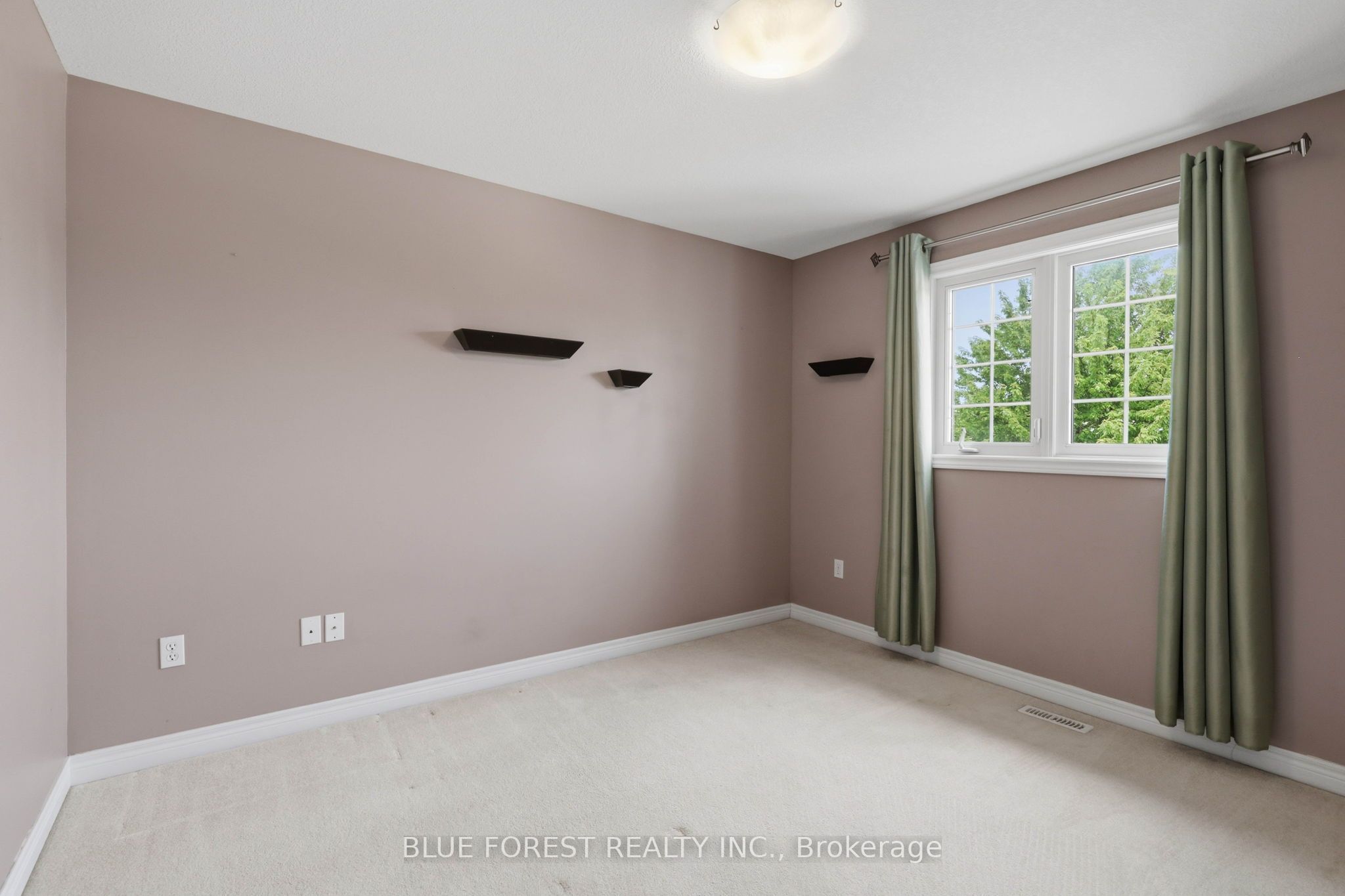 1888 Stackhouse Crescent Property Photo 23