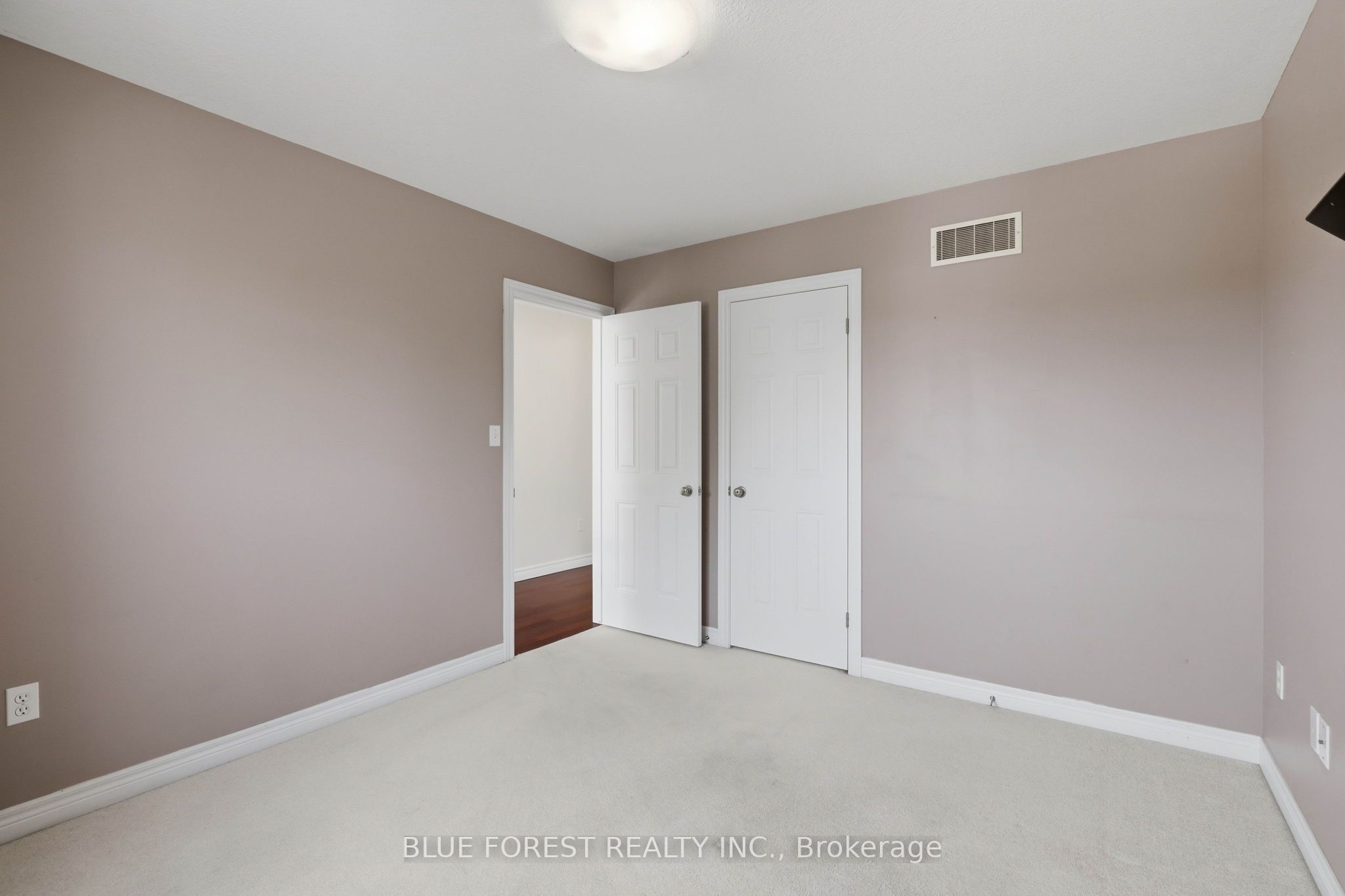 1888 Stackhouse Crescent Property Photo 25