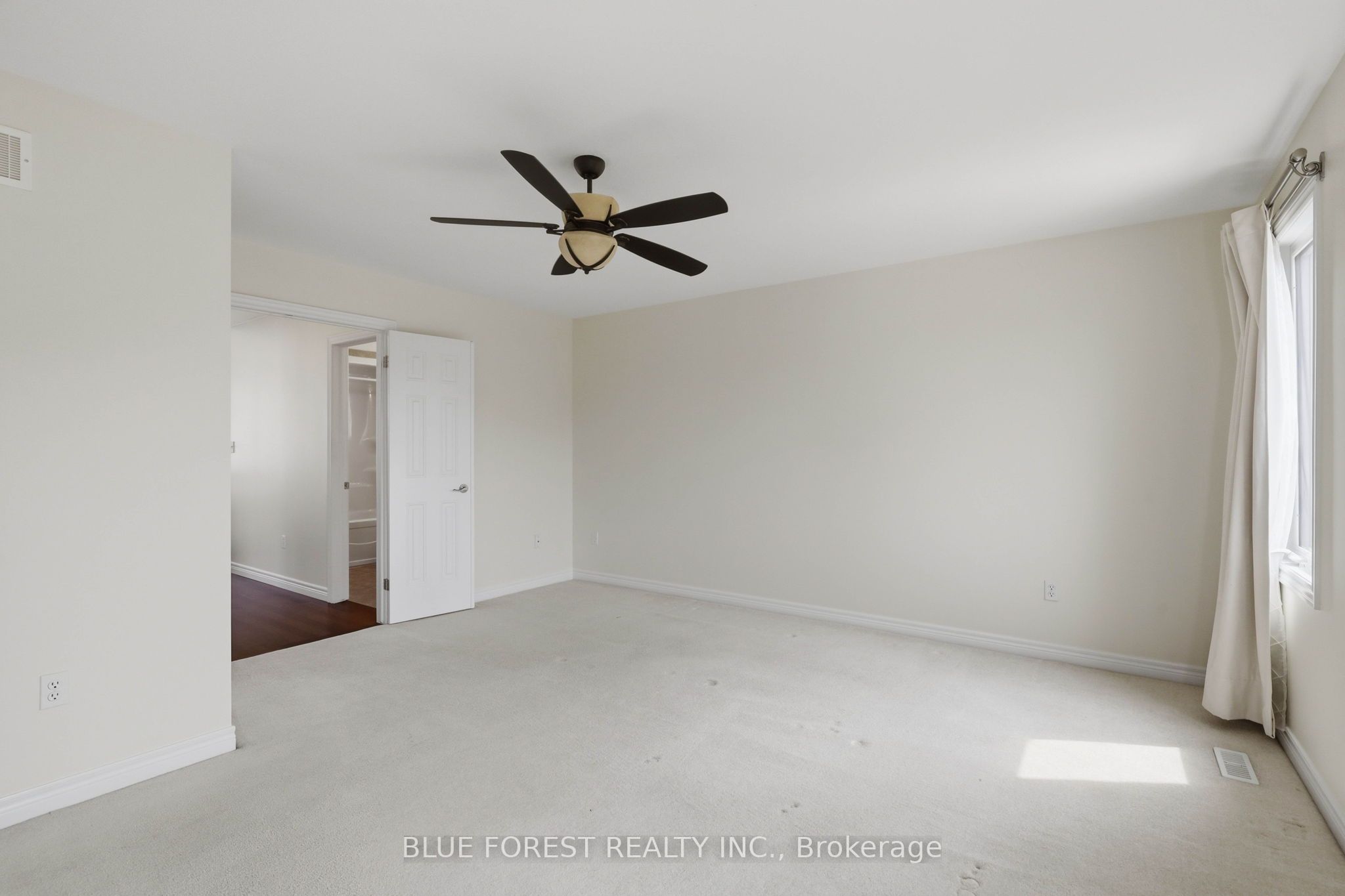 1888 Stackhouse Crescent Property Photo 30