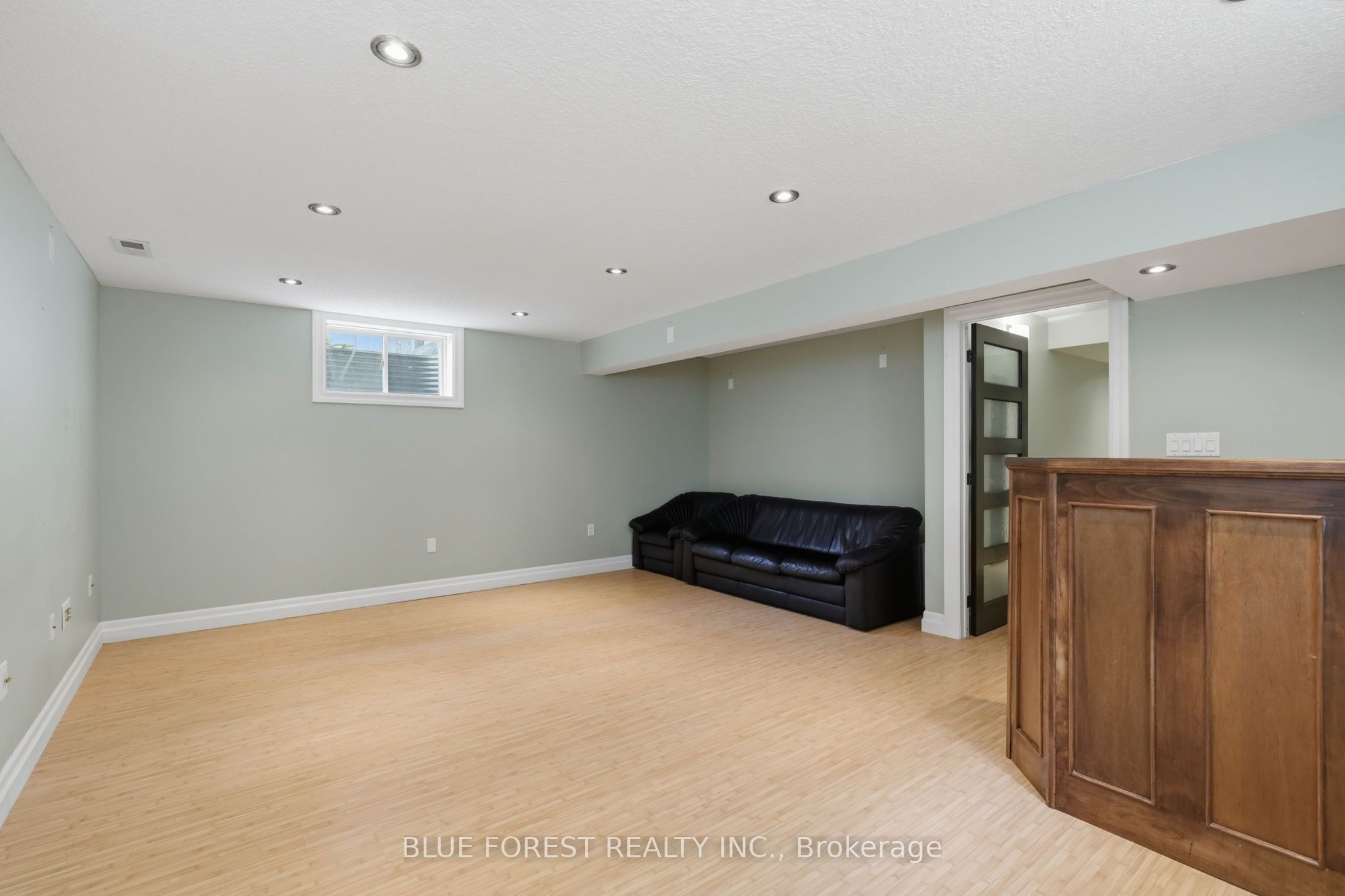 1888 Stackhouse Crescent Property Photo 39
