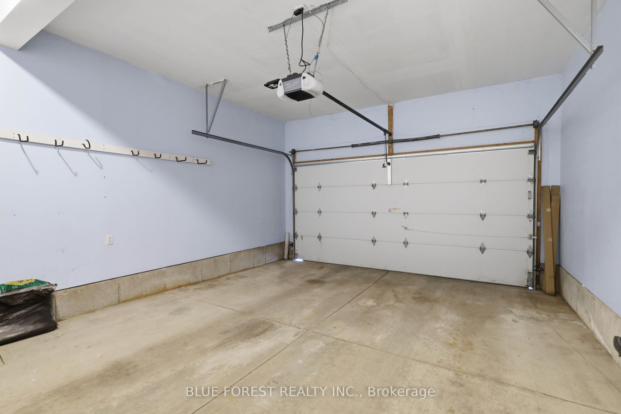 1888 Stackhouse Crescent Property Photo 41