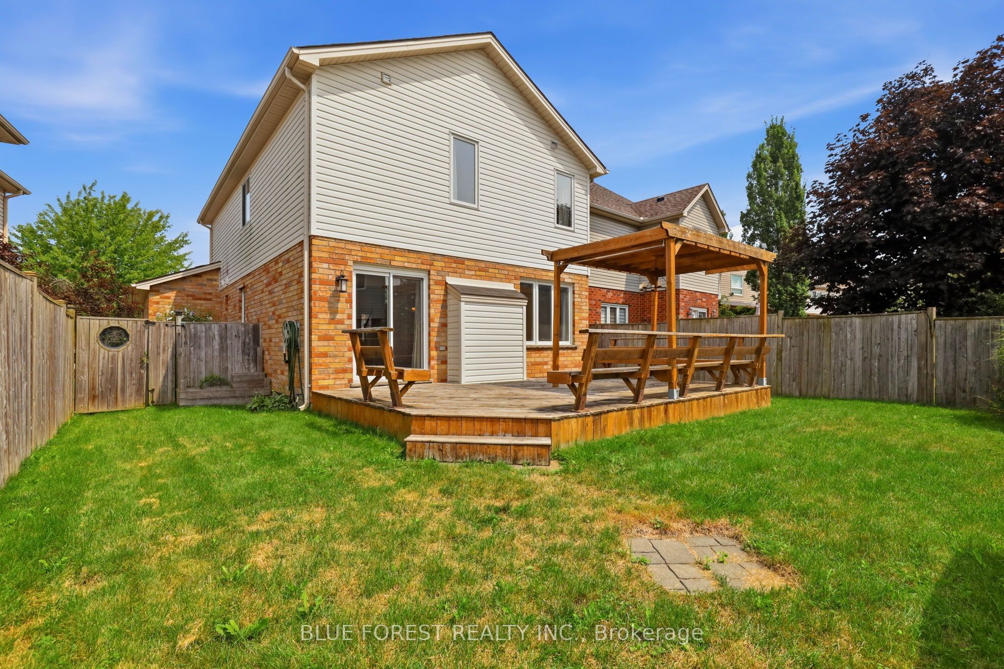 1888 Stackhouse Crescent Property Photo 45