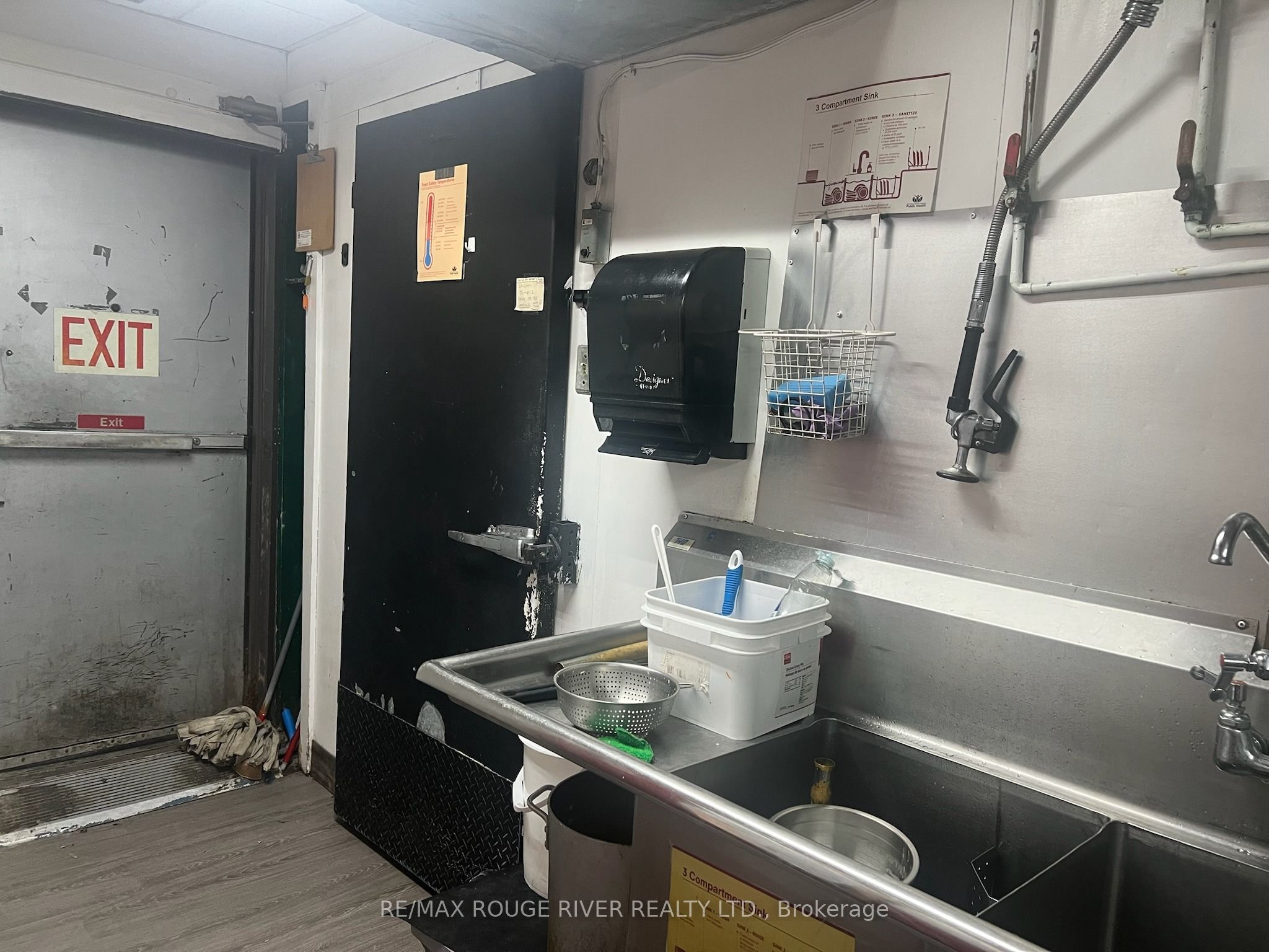 X13679920 Property Photo 15